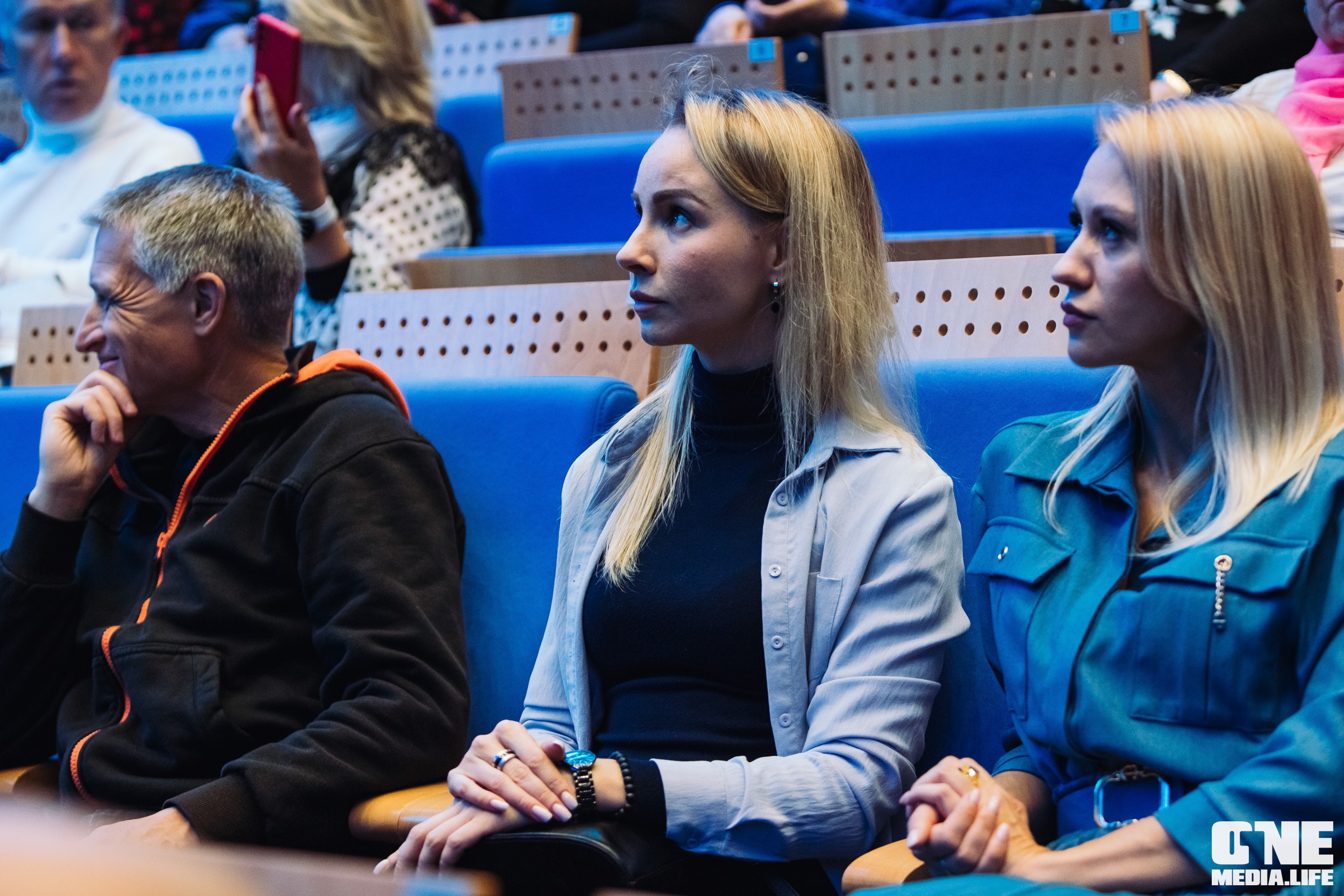 Фоторепортаж из Янтарь Холла. One Media Life: фоторепортажи, фотоотчеты с мероприятий и заведений