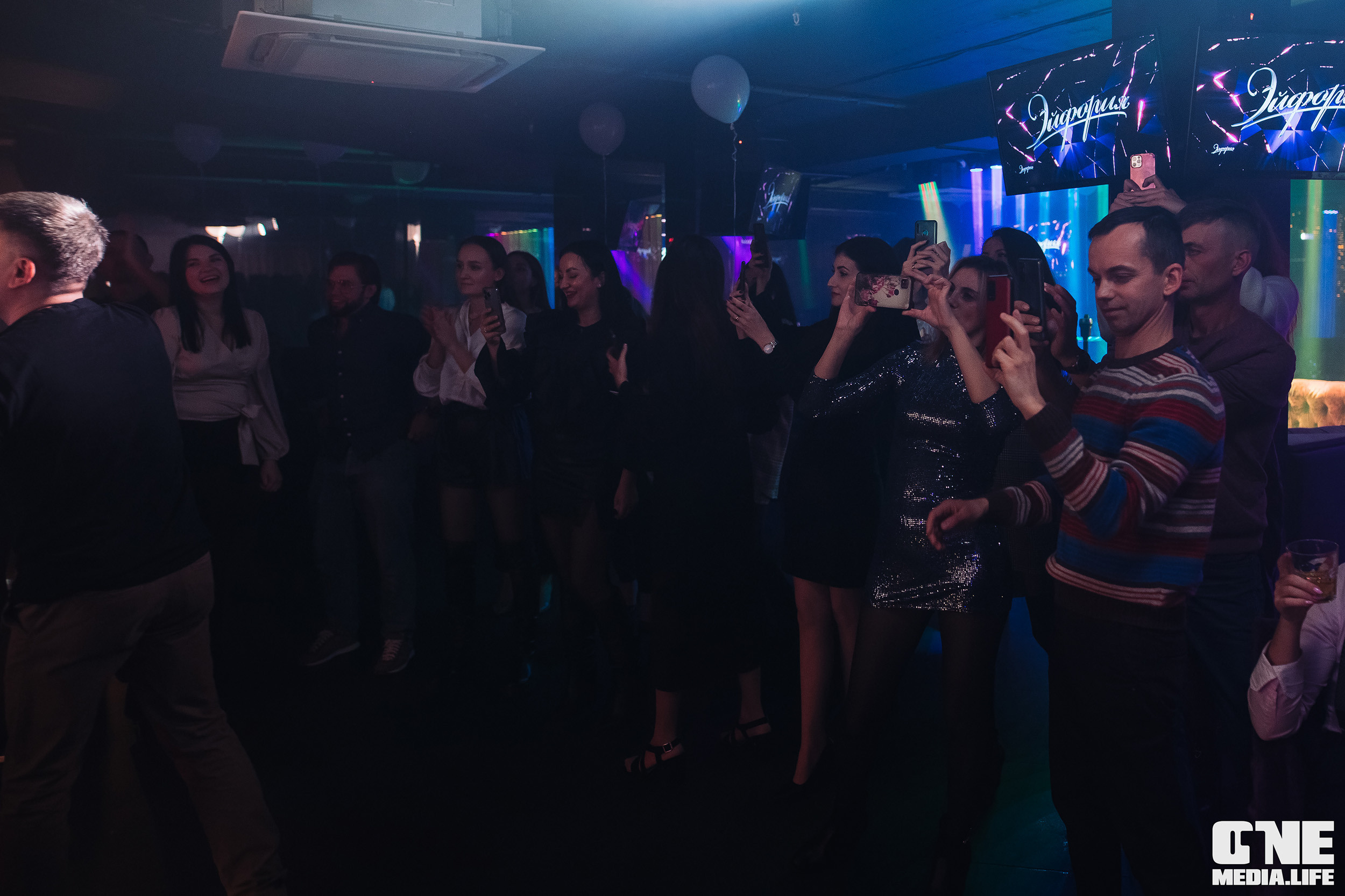 Фоторепортаж из караоке-клуба Эйфория. One Media Life: фоторепортажи, фотоотчеты с мероприятий и заведений