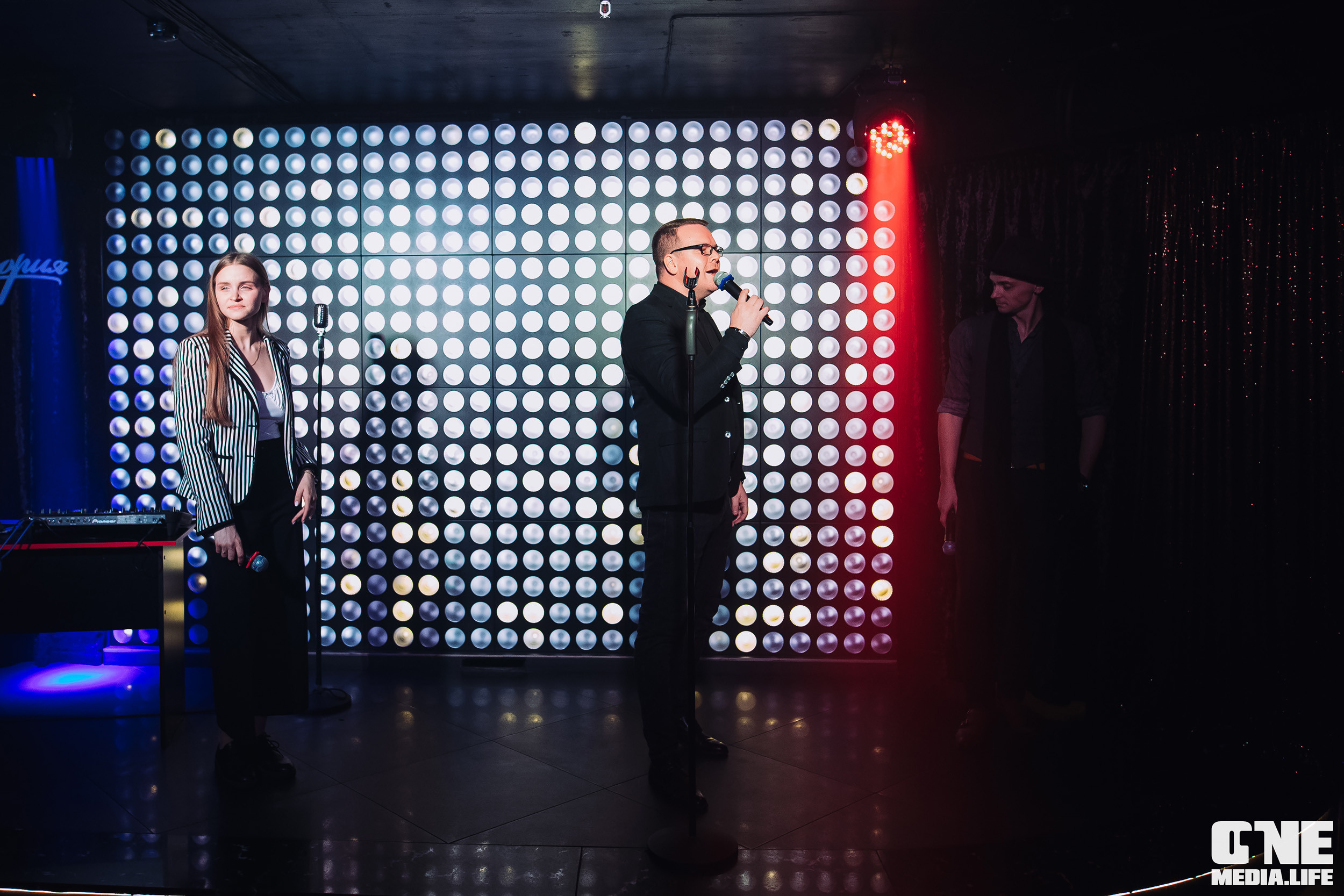 Фоторепортаж из караоке-клуба Эйфория. One Media Life: фоторепортажи, фотоотчеты с мероприятий и заведений