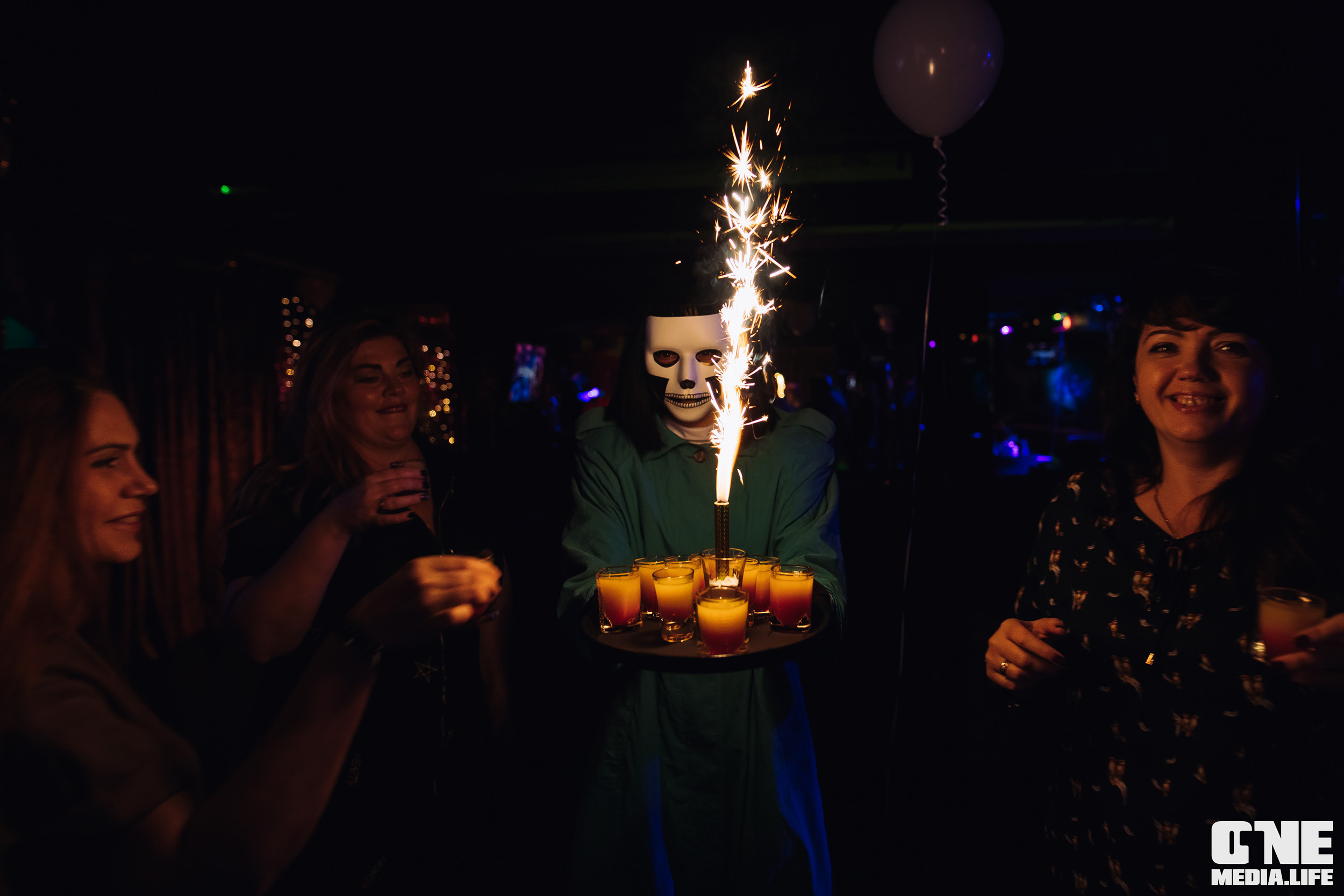 Фоторепортаж из караоке-клуба Эйфория. One Media Life: фоторепортажи, фотоотчеты с мероприятий и заведений