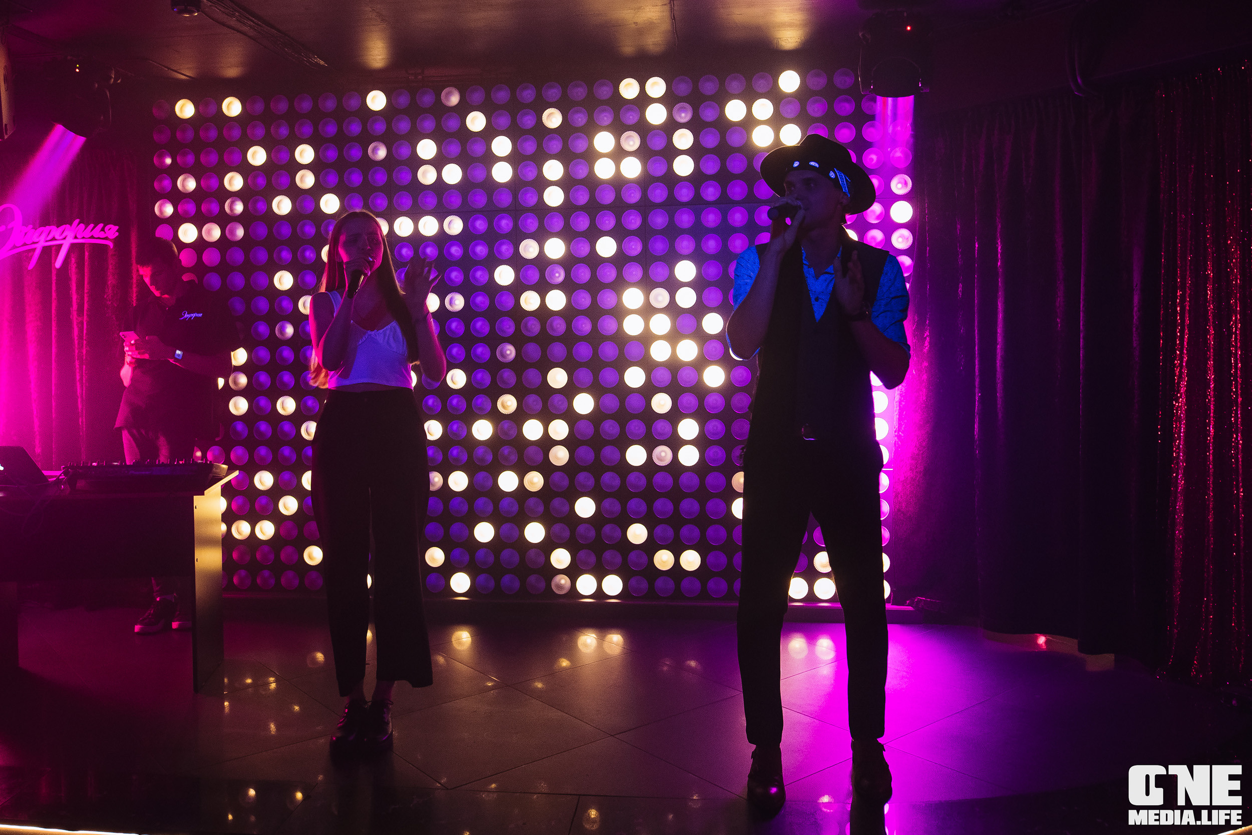 Фоторепортаж из караоке-клуба Эйфория. One Media Life: фоторепортажи, фотоотчеты с мероприятий и заведений