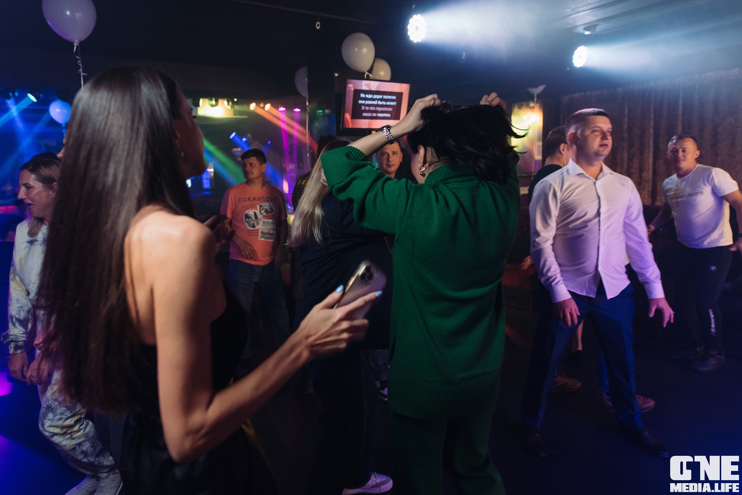 Фоторепортаж из караоке-клуба Эйфория. One Media Life: фоторепортажи, фотоотчеты с мероприятий и заведений