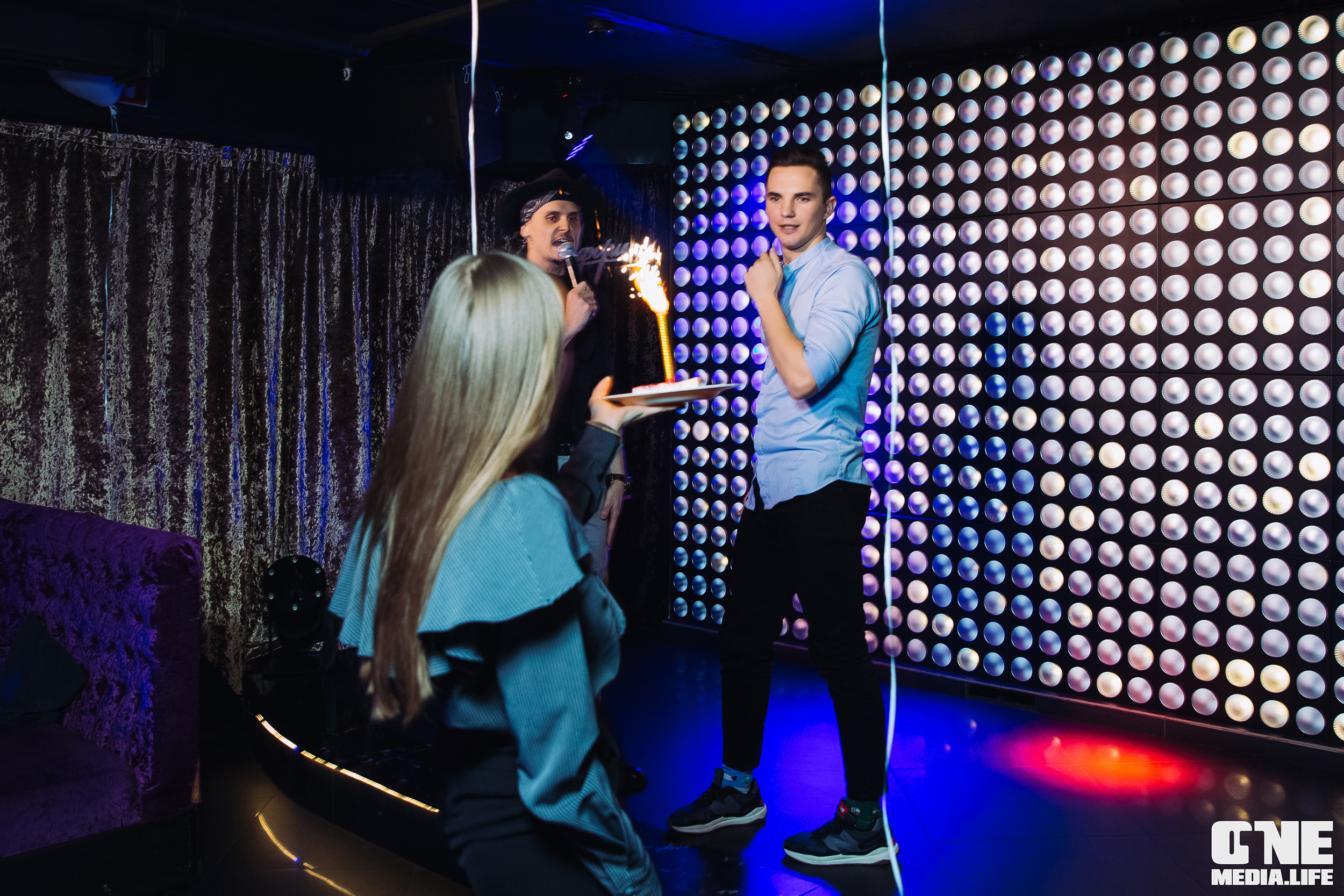Фоторепортаж из караоке-клуба Эйфория. One Media Life: фоторепортажи, фотоотчеты с мероприятий и заведений