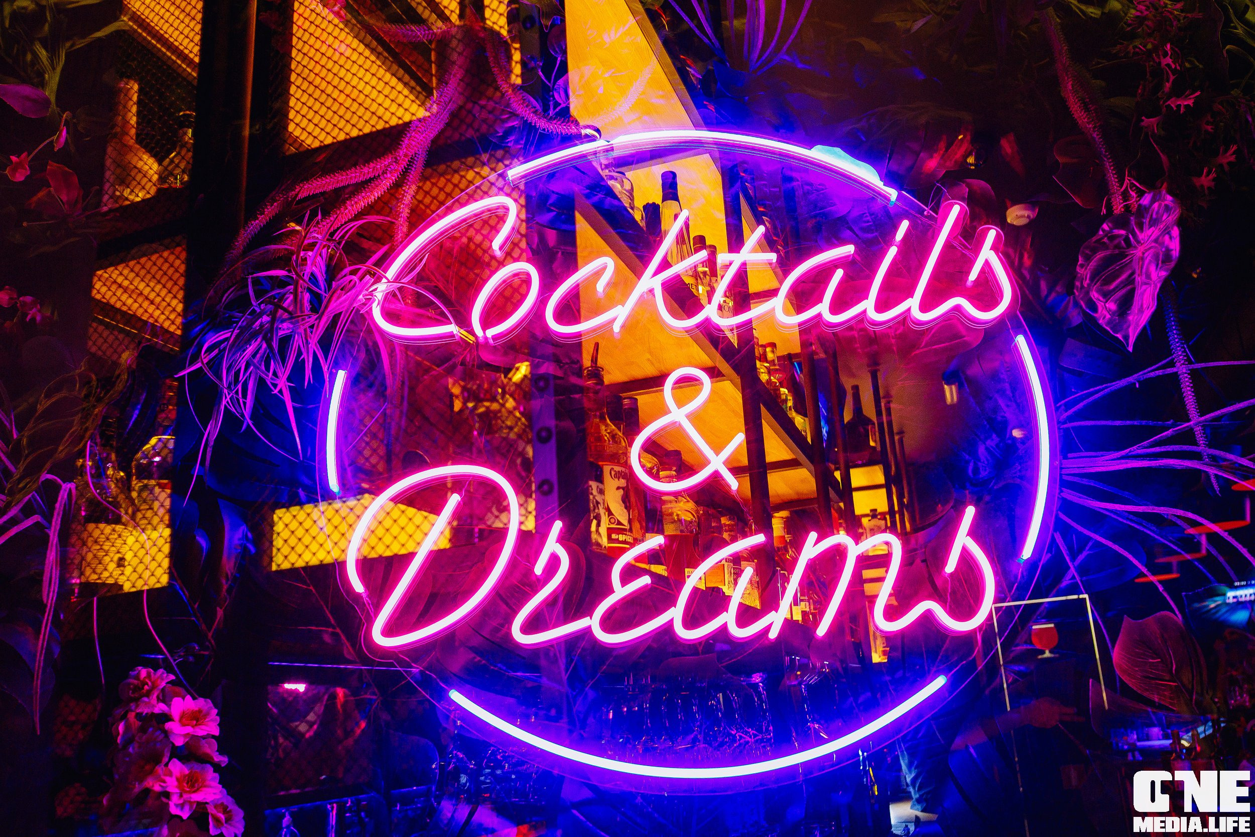 Фоторепортаж из Mirage Disco Bar. One Media Life: фоторепортажи, фотоотчеты с мероприятий и заведений