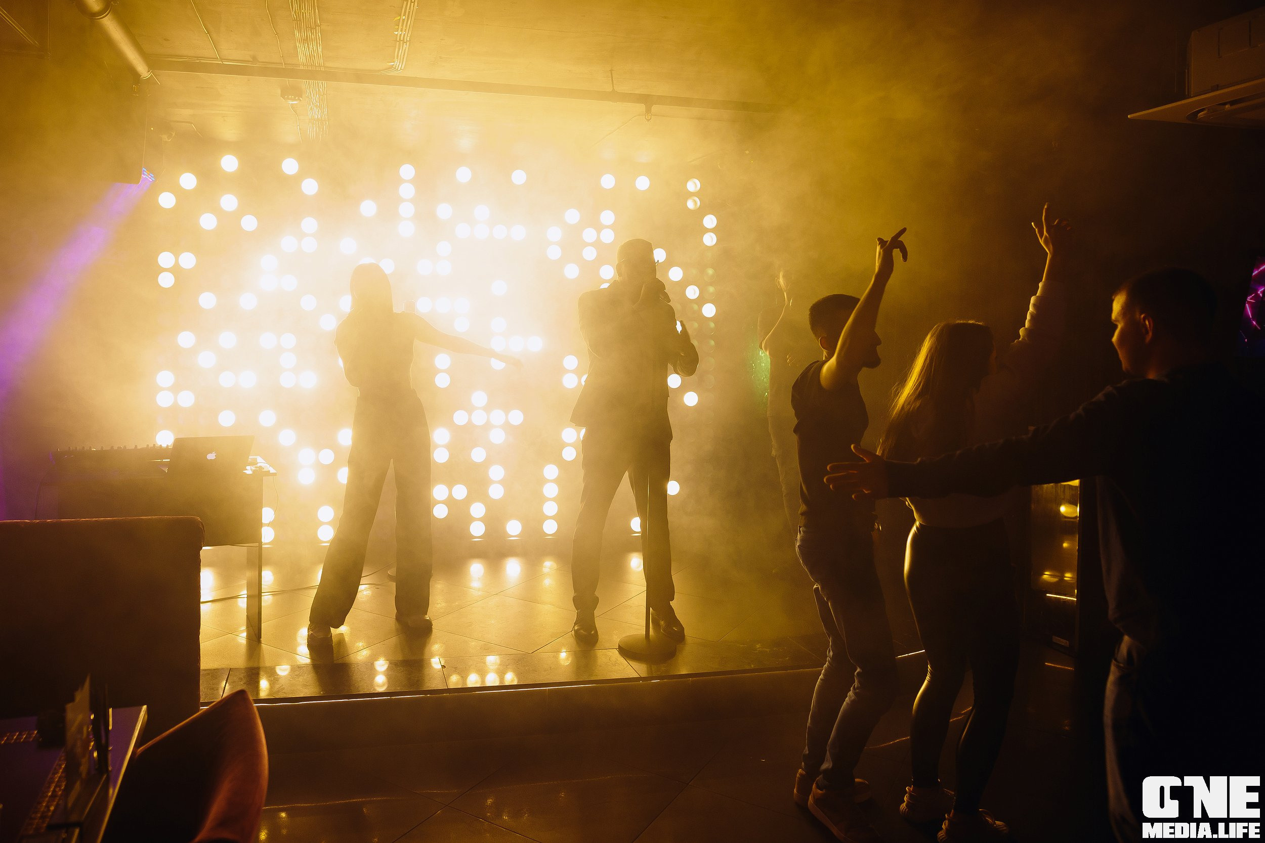 Фоторепортаж из караоке-клуба Эйфория. One Media Life: фоторепортажи, фотоотчеты с мероприятий и заведений