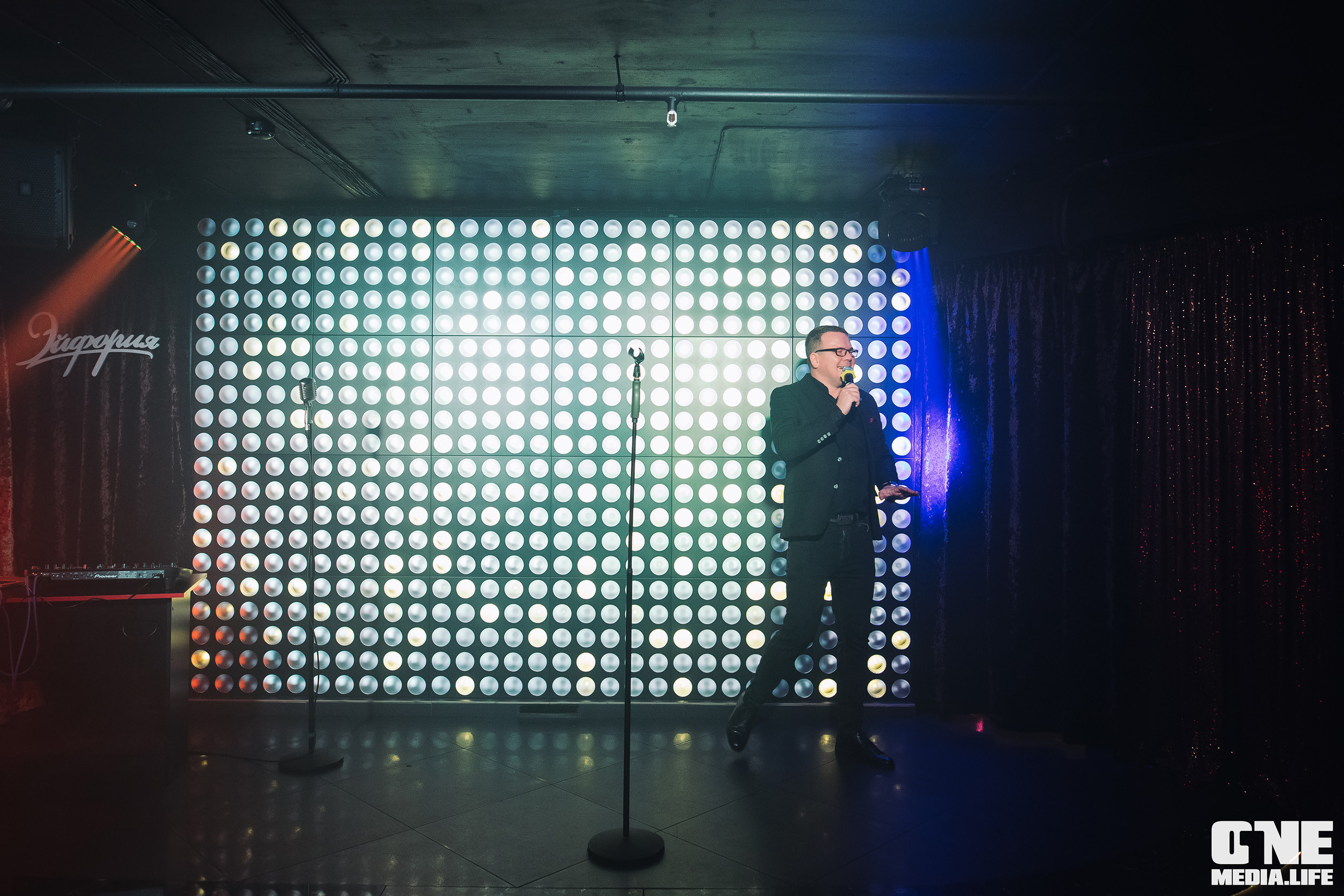 Фоторепортаж из караоке-клуба Эйфория. One Media Life: фоторепортажи, фотоотчеты с мероприятий и заведений