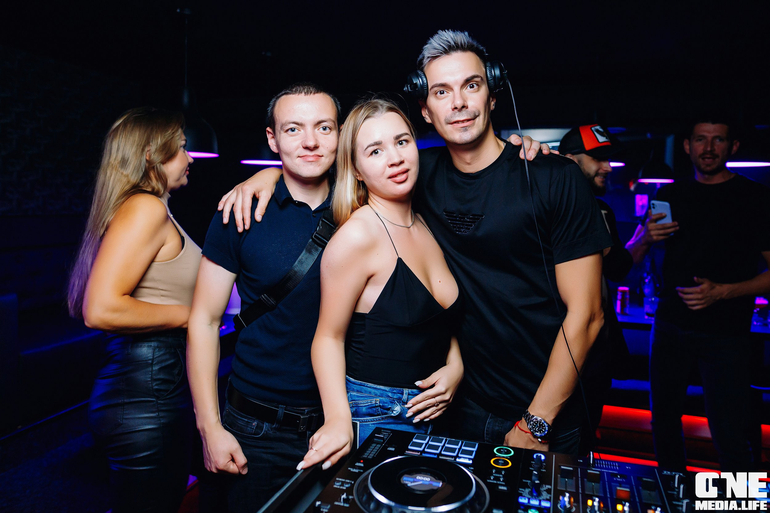 Фоторепортаж из SECRET Night Club. One Media Life: фоторепортажи, фотоотчеты с мероприятий и заведений