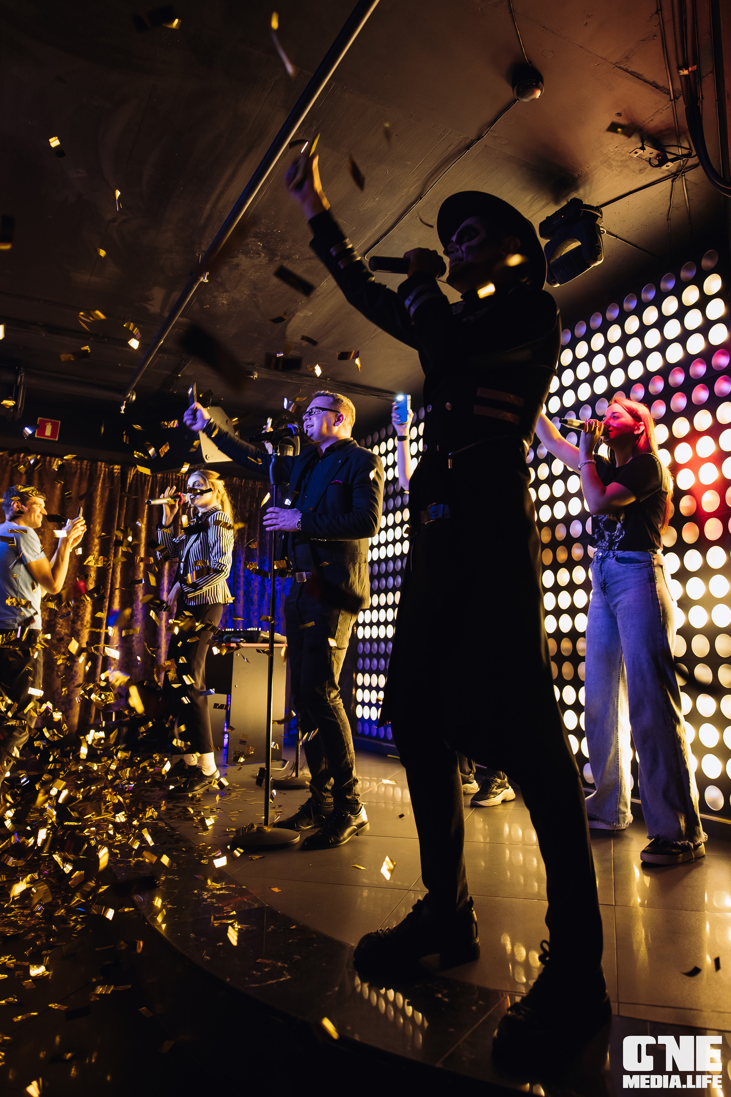 Фоторепортаж из караоке-клуба Эйфория. One Media Life: фоторепортажи, фотоотчеты с мероприятий и заведений