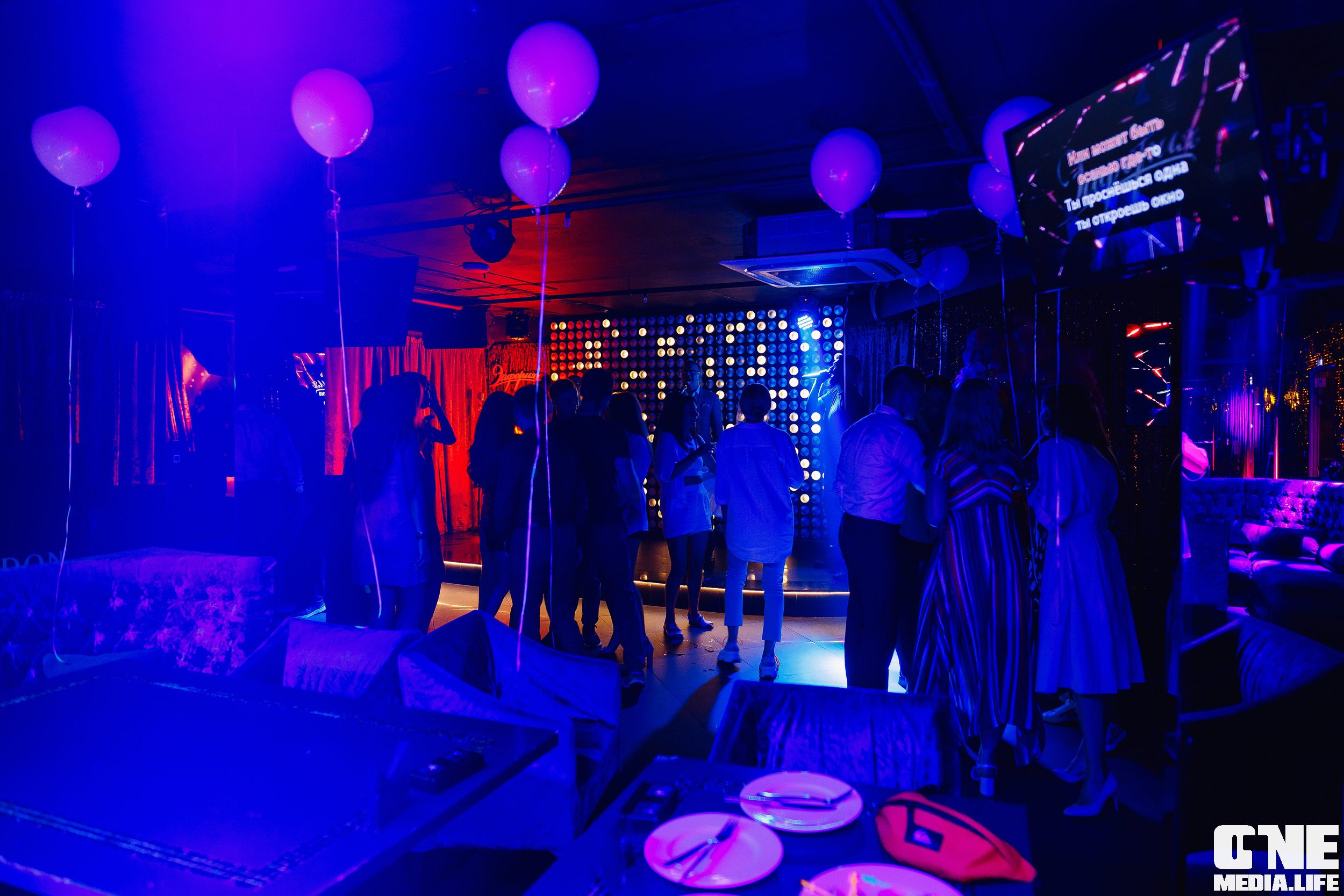 Фоторепортаж из караоке-клуба Эйфория. One Media Life: фоторепортажи, фотоотчеты с мероприятий и заведений