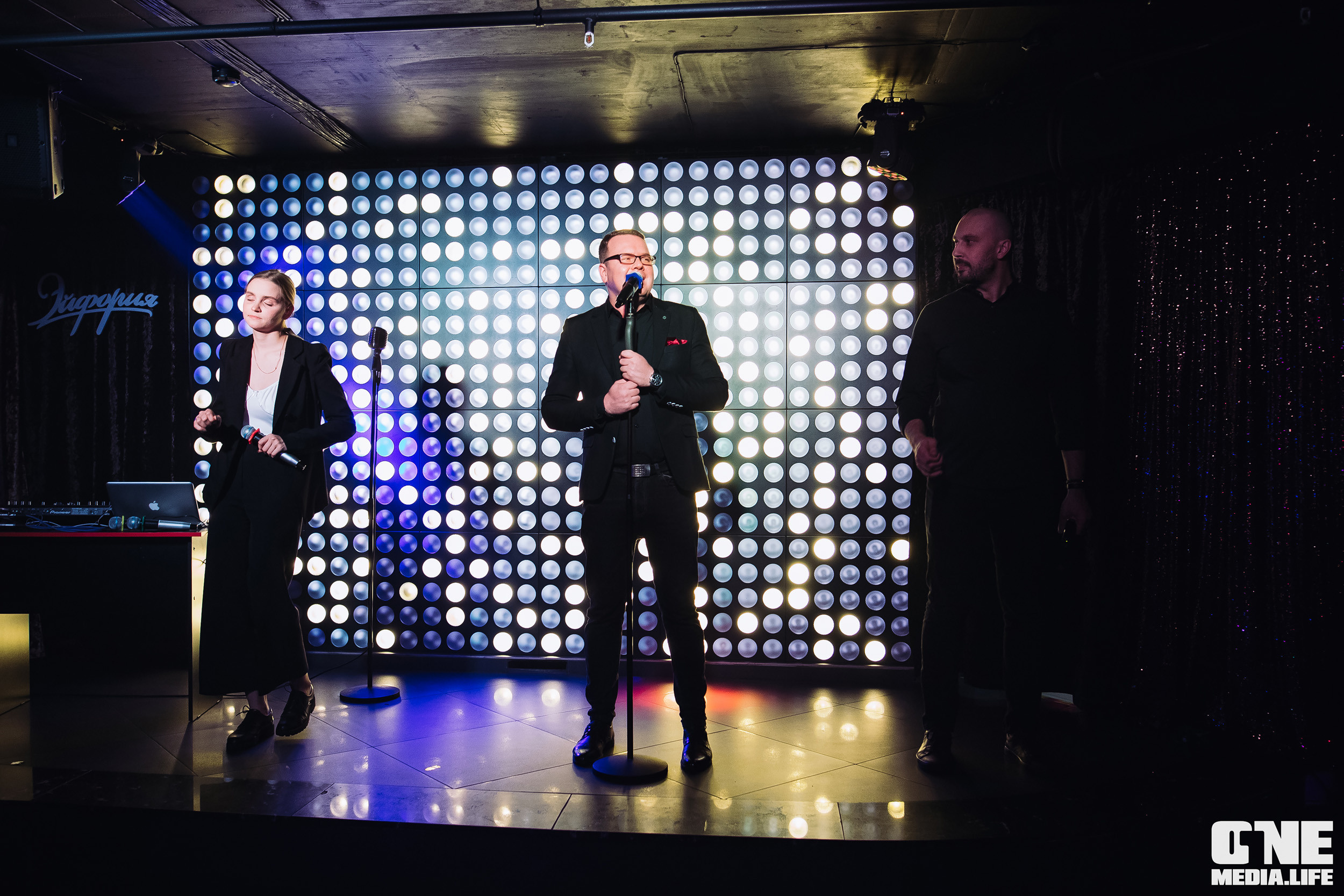 Фоторепортаж из караоке-клуба Эйфория. One Media Life: фоторепортажи, фотоотчеты с мероприятий и заведений