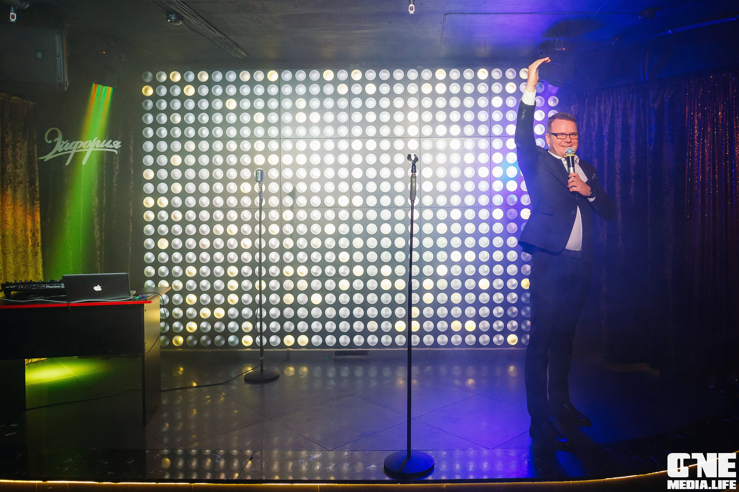 Фоторепортаж из караоке-клуба Эйфория. One Media Life: фоторепортажи, фотоотчеты с мероприятий и заведений