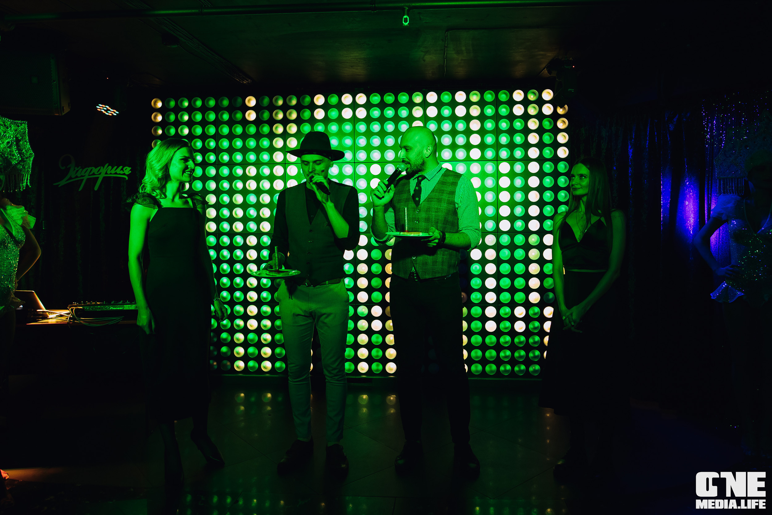 Фоторепортаж из караоке-клуба Эйфория. One Media Life: фоторепортажи, фотоотчеты с мероприятий и заведений