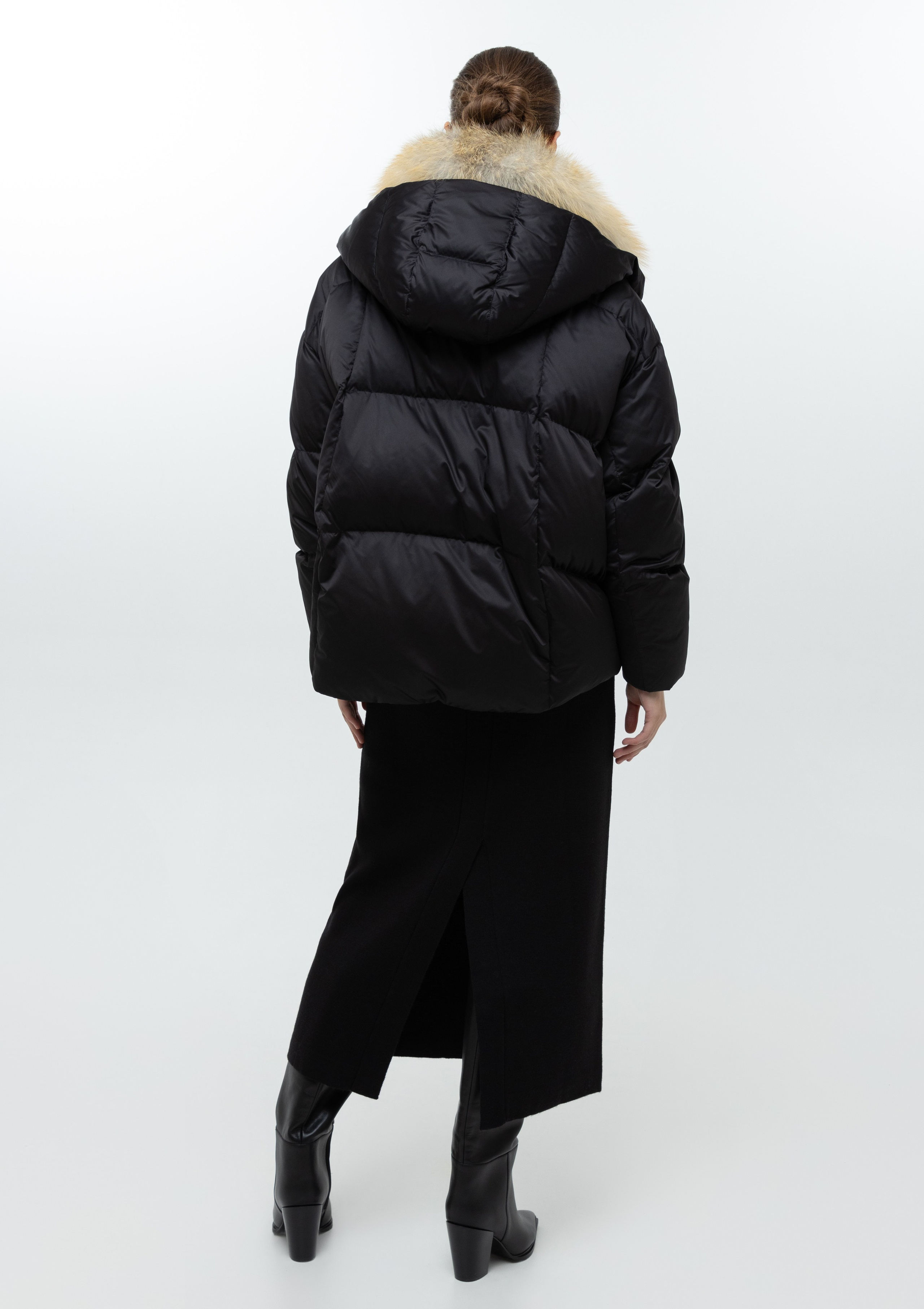 Каталог. Верхняя одежда + трикотаж бренда. 4ч,. Визажист для брендов, Фэшн продюсер Олеся Глушкова