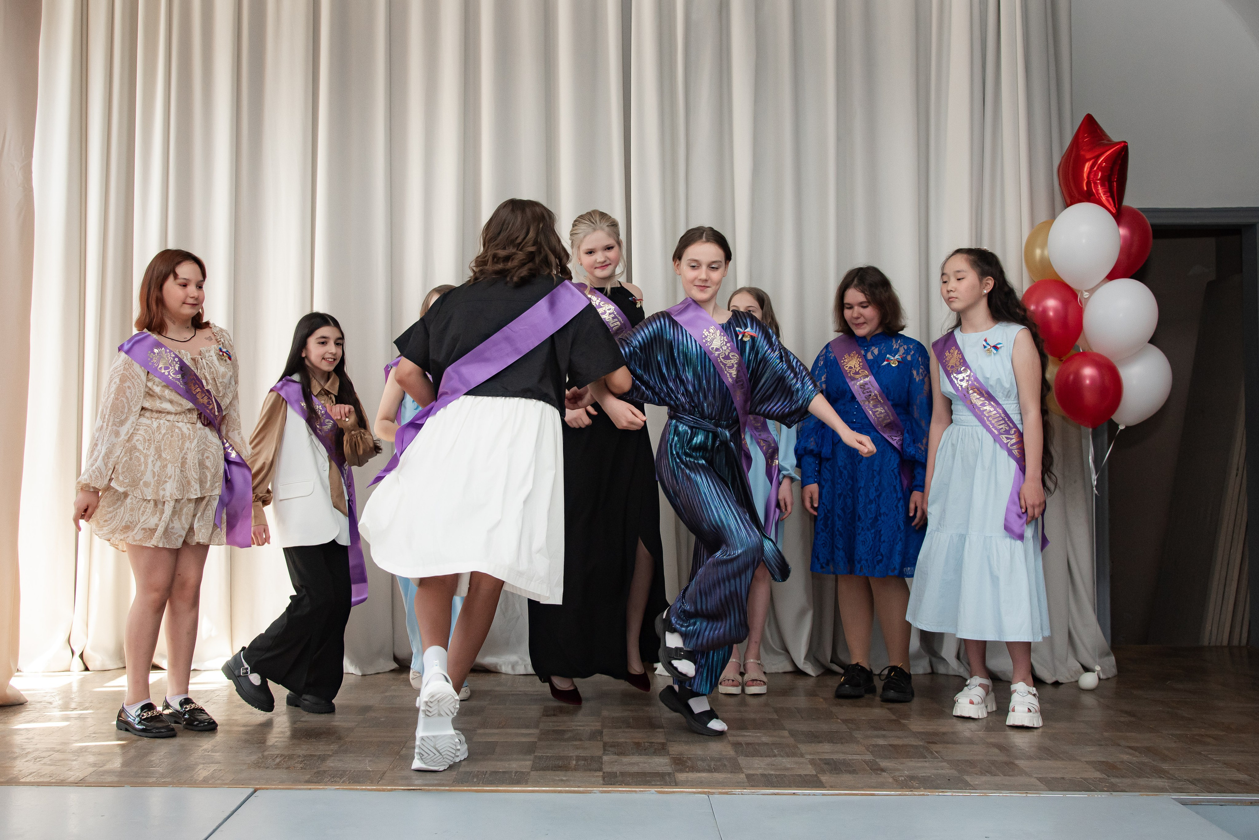 Выпускной 4 класс, 280 школа им. Лермонтова, 25.05.2024. Наталия Март | Фотограф СПб