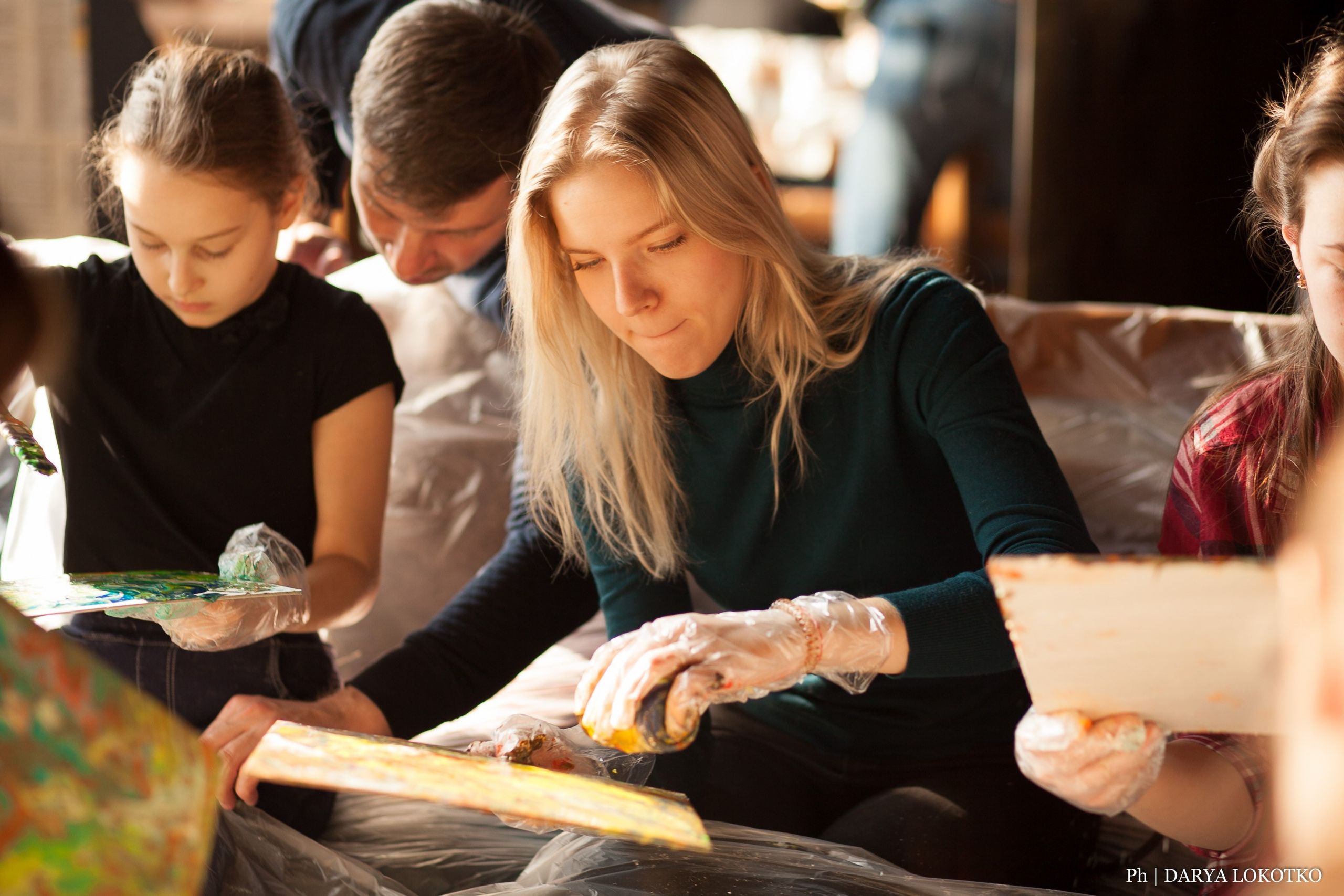 Мастер класс Fluid Art. Фотограф Дарья Локотко в Красноярске