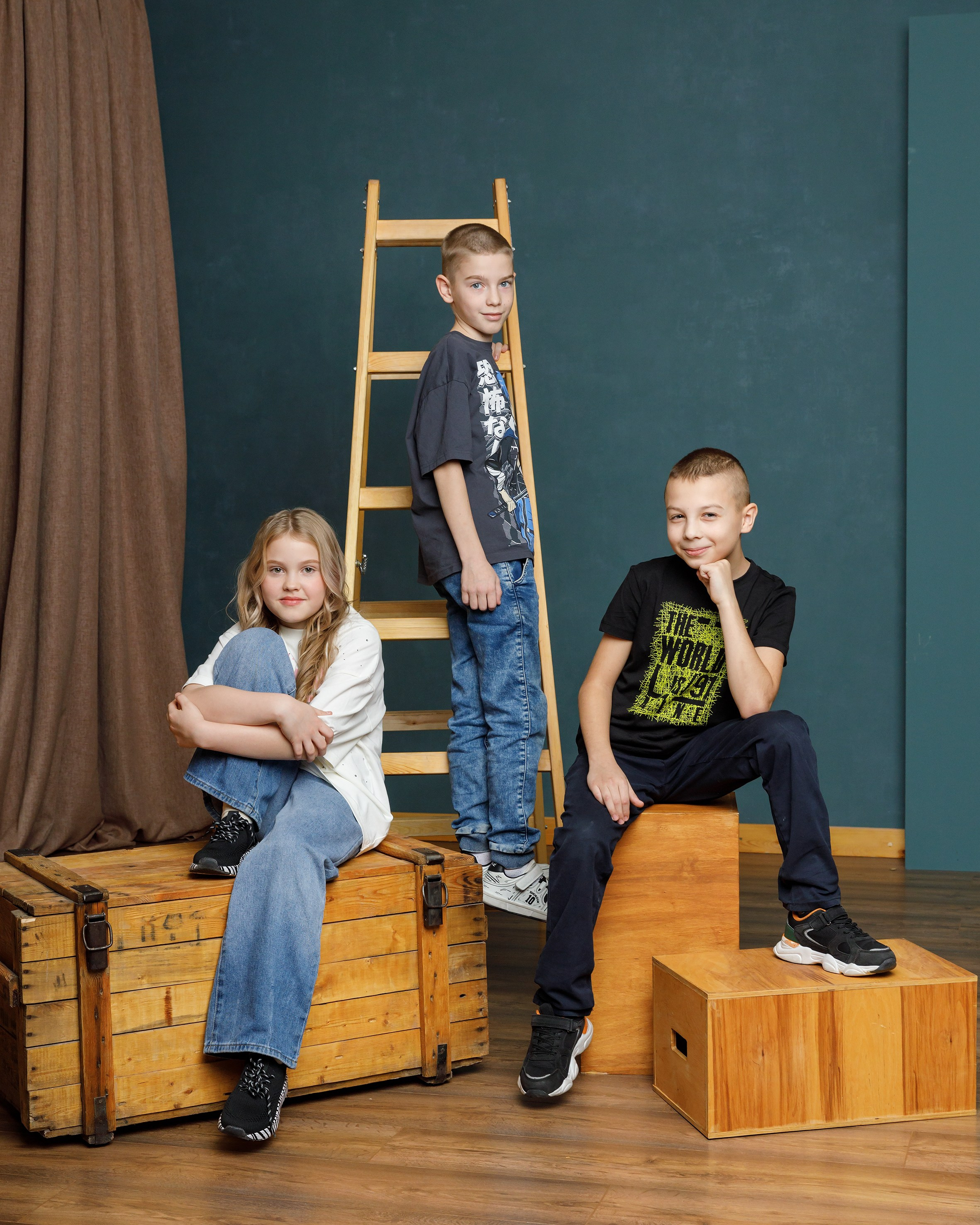 4 класс. Фотограф Анна Телекаева, выпускные альбомы, семейные и репортажные съемки в Омске