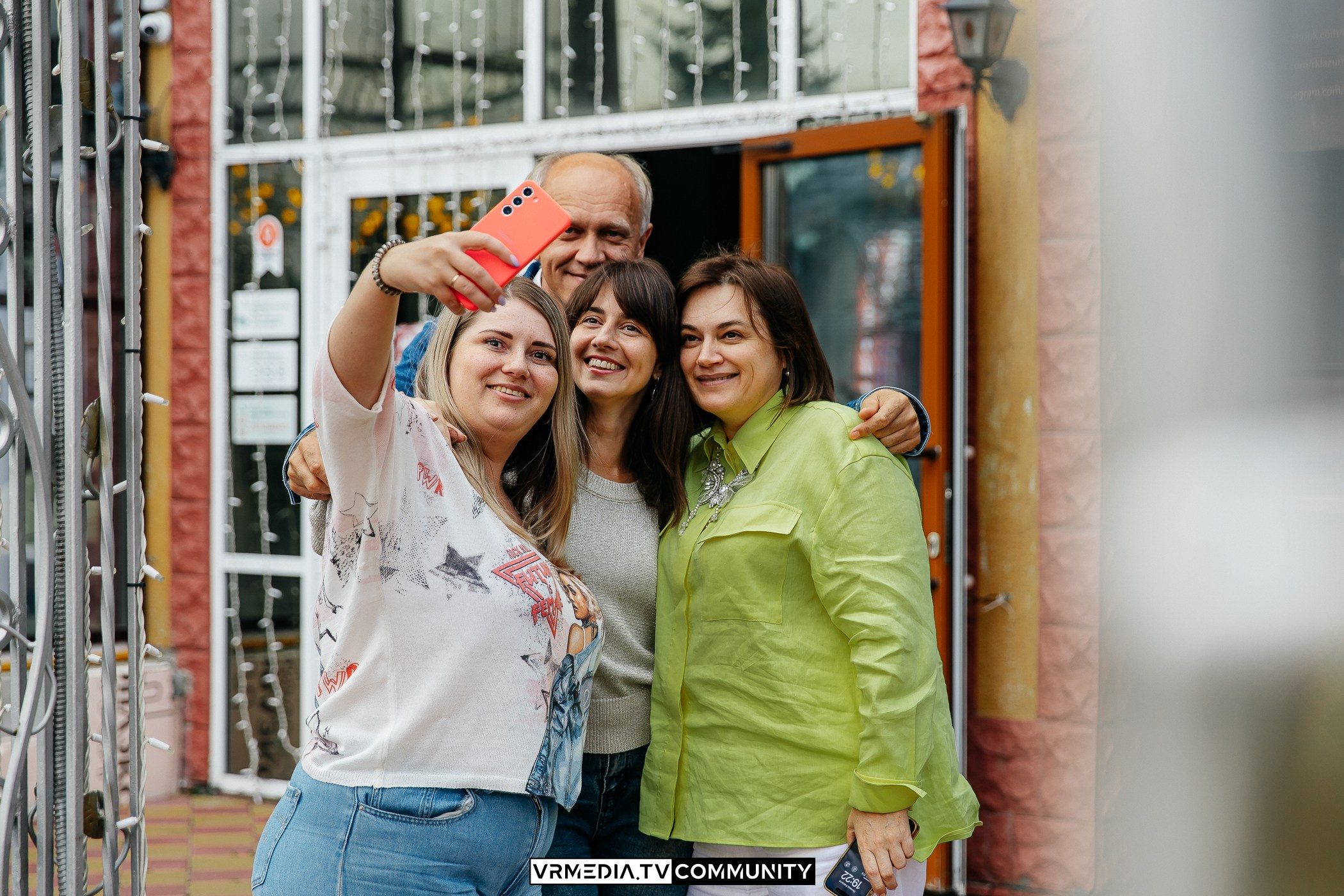 Ресторан «Лазурный Берег»: День строителя