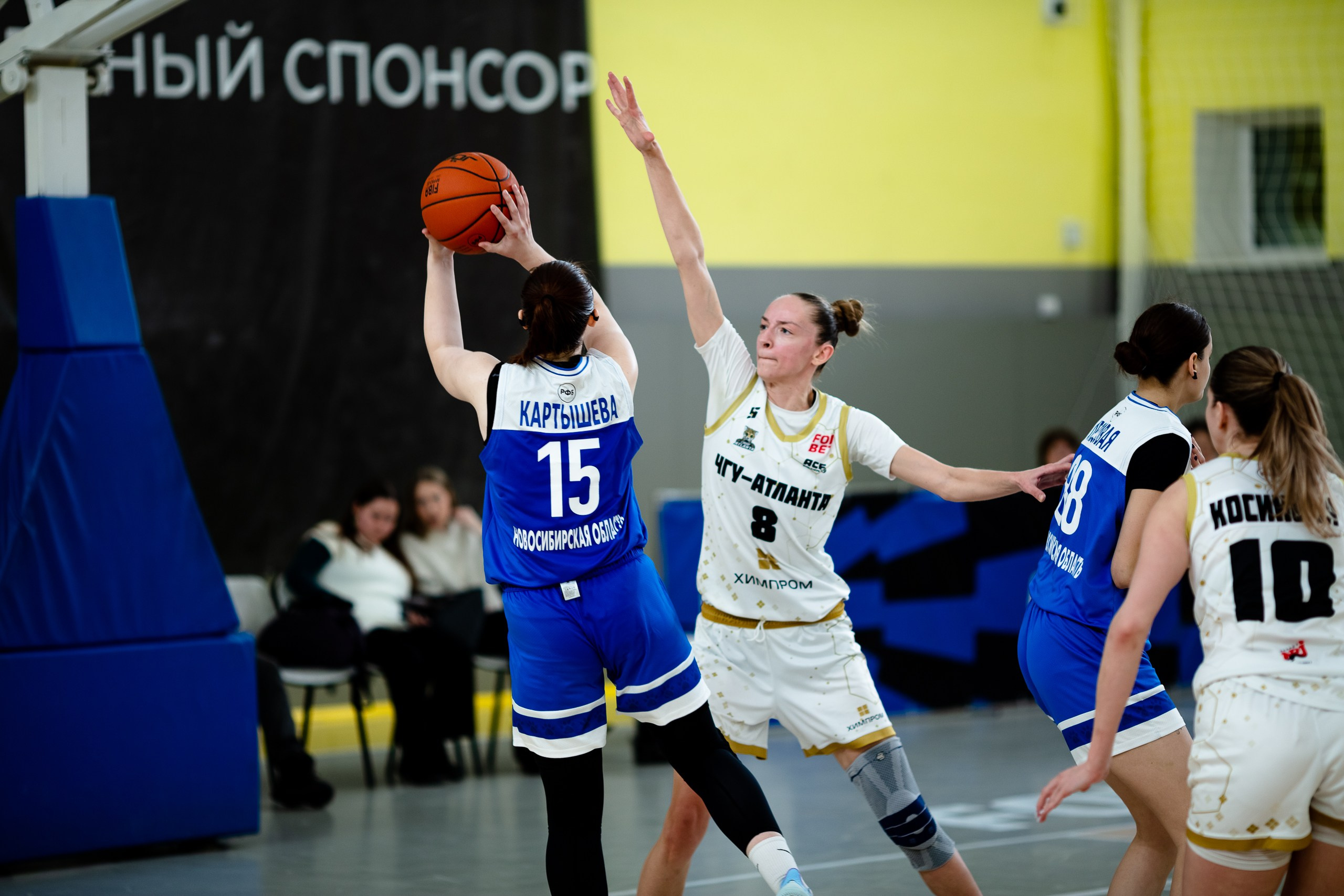 ЧГУ-Атланта — Динамо / 1 игра. Фотография