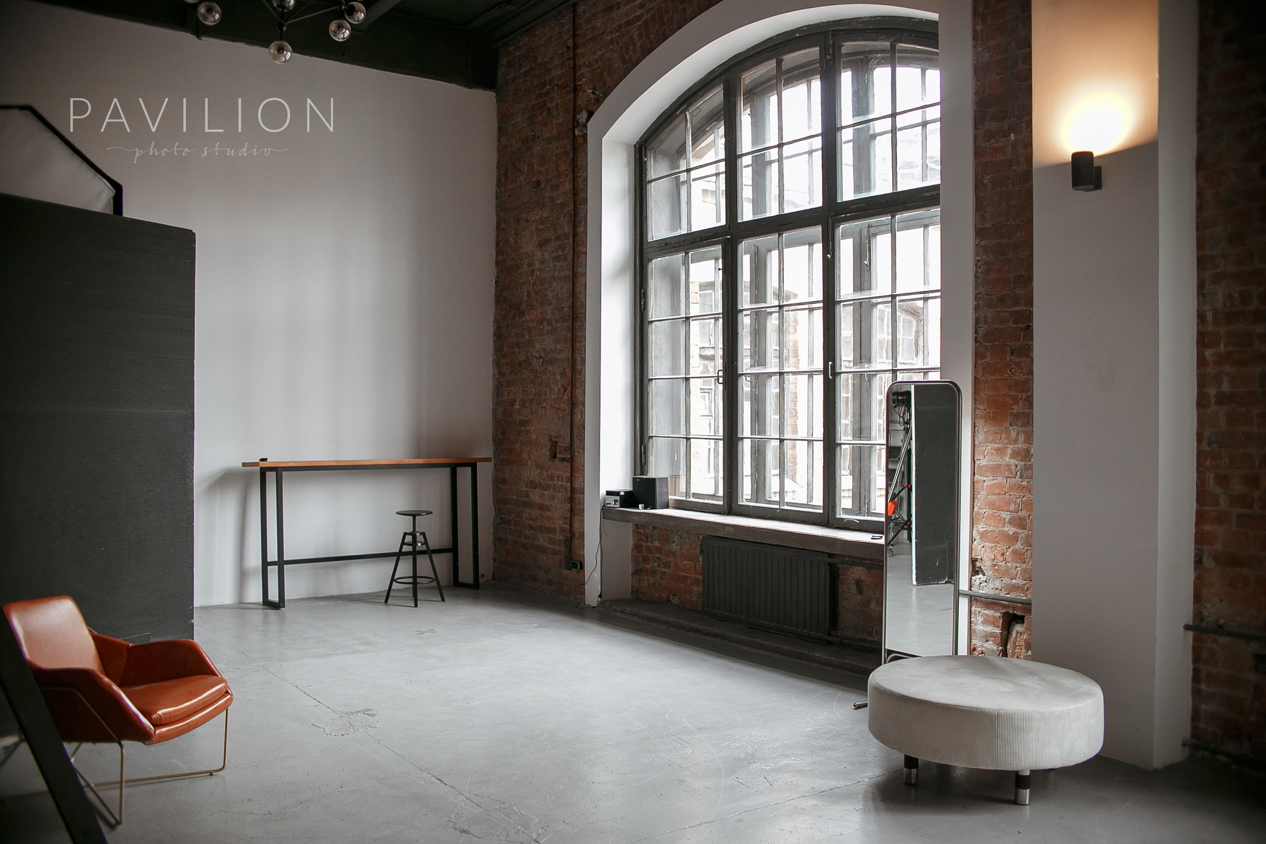 Зал Brixton. Фотограф Герман Локоцкий, семейные фотосессии в Санкт-Петербурге