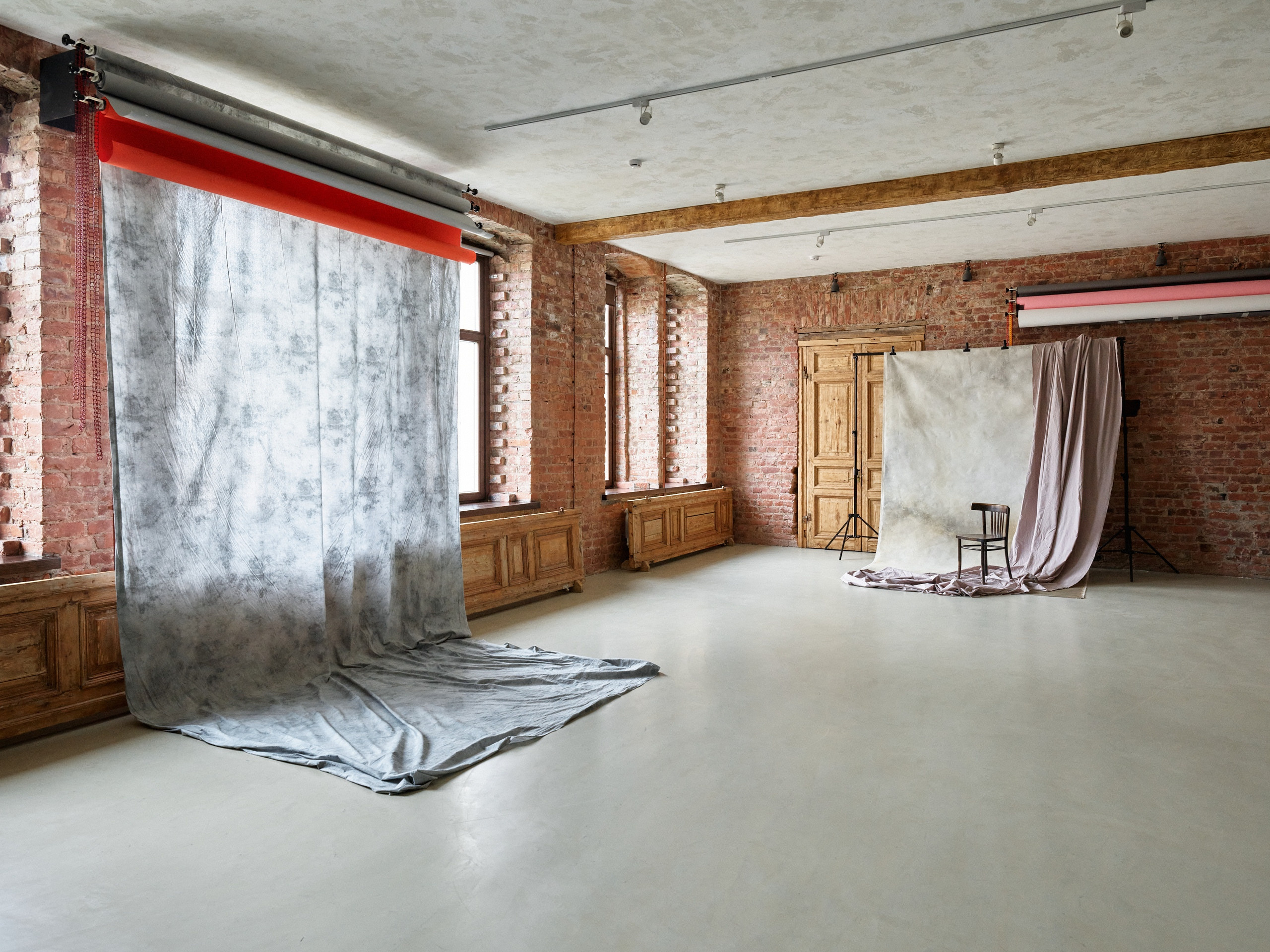 Зал BIG 120 кв. м. Фотограф Герман Локоцкий, семейные фотосессии в Санкт-Петербурге