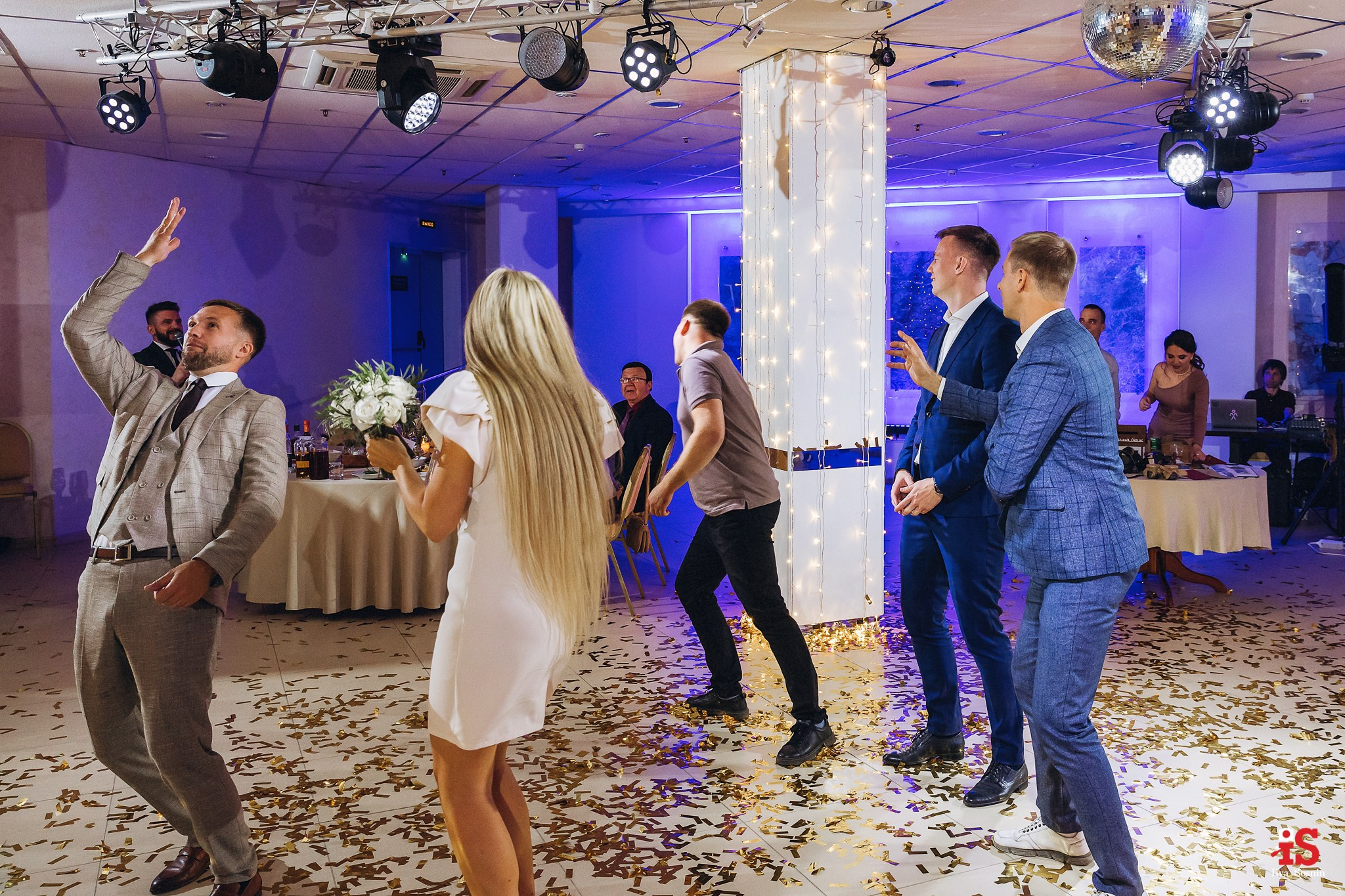 Павел и Елизавета. Профессиональный фотограф Петрозаводск Илья Соснин