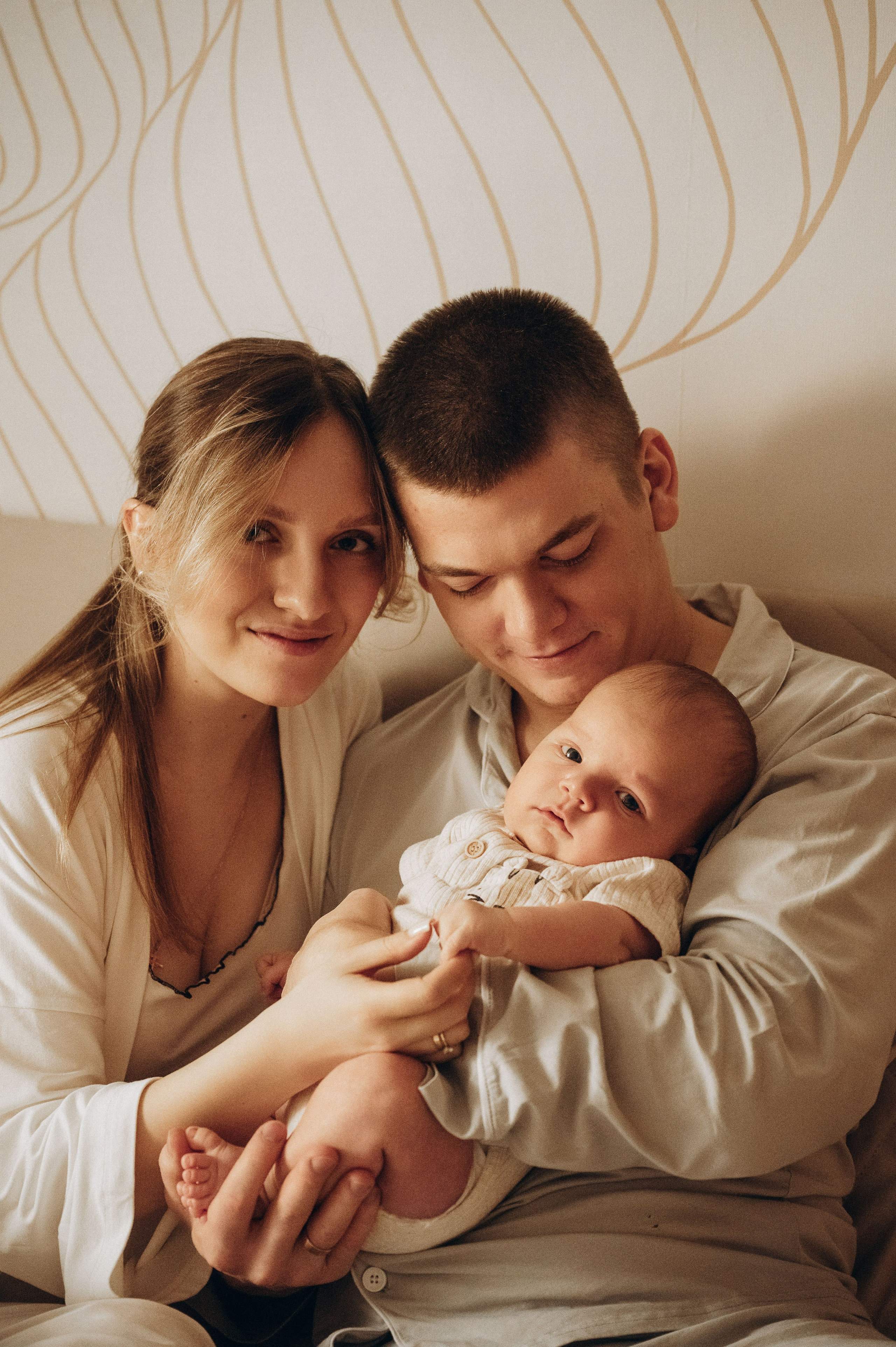 Иван, Ксения и Лев. Фотограф беременности и семьи, домашние съемки, Ньюборн
