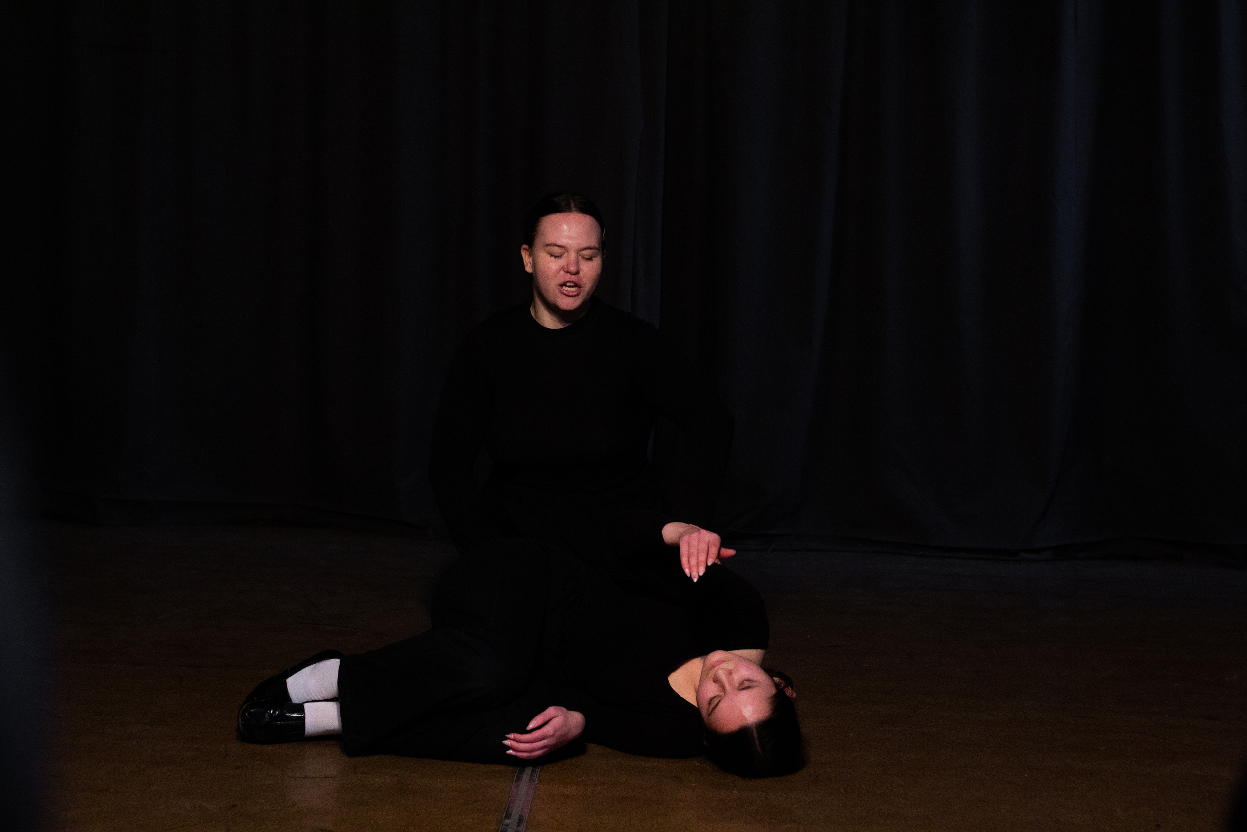 Покажу вам немного театра. Фотограф lifestyle, фотографирую жизнь, эмоции, красоту. Волгоград