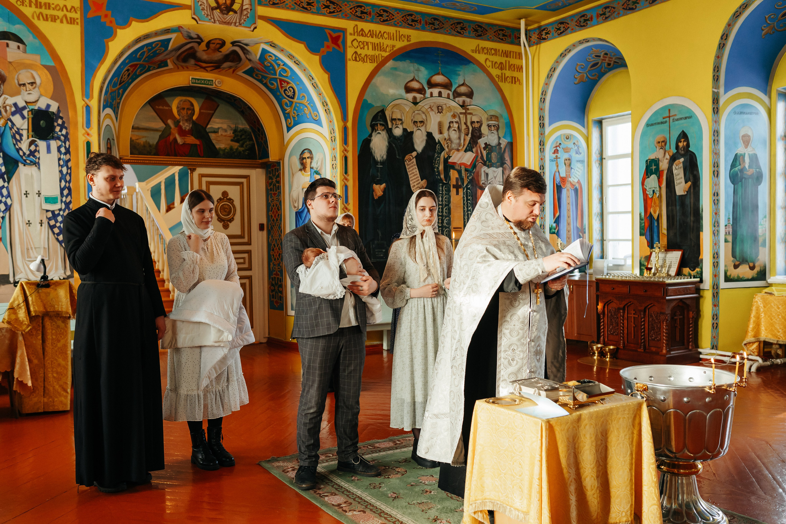 Фотосъемка крещения. Фотограф Ким Наталья в Красноярске