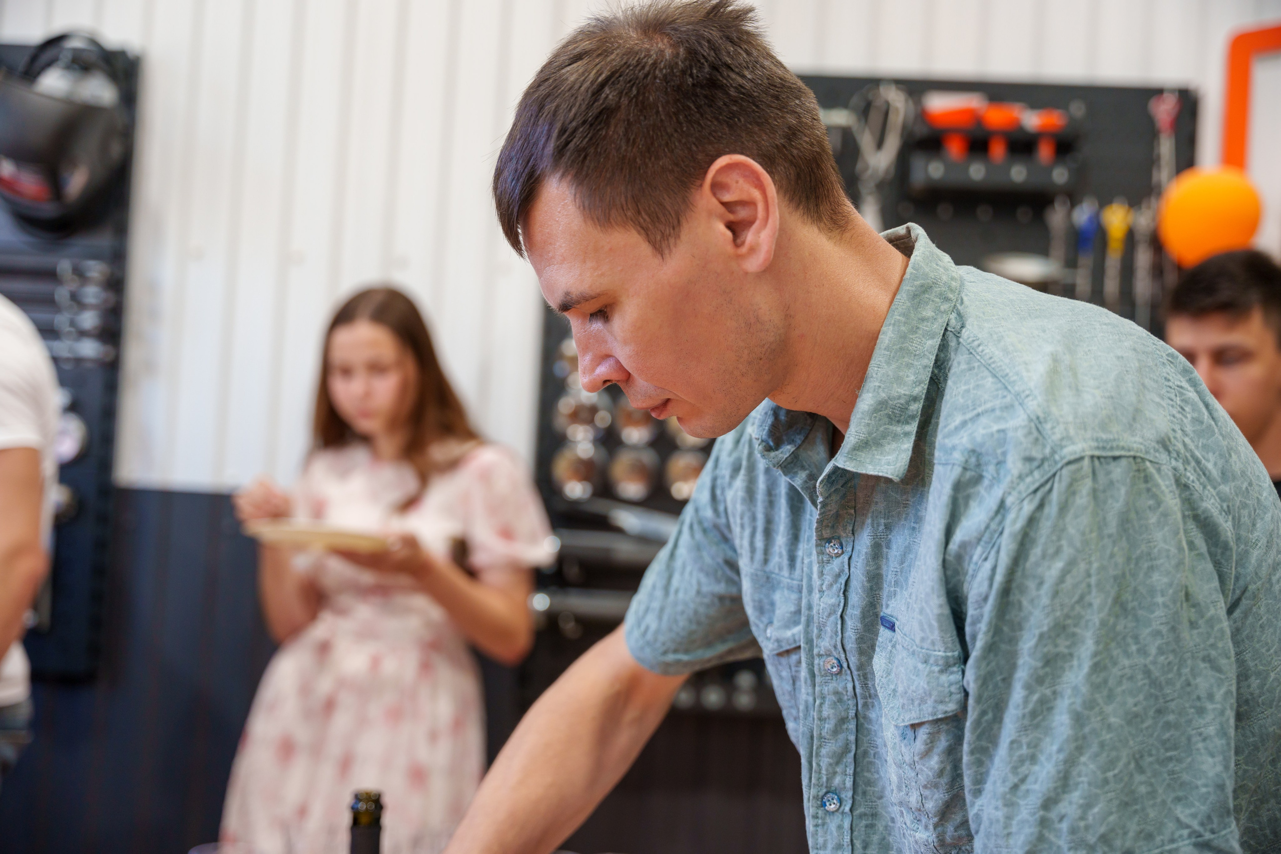 Интерьерная фотосъемка автосервиса Fit Service в Краснодаре — Профессиональная фотосъемка интерьера техцентра в Краснодаресеть СТО. Шедевры для Вас! Фотограф и Видеограф в Краснодаре Пахиев Руслан