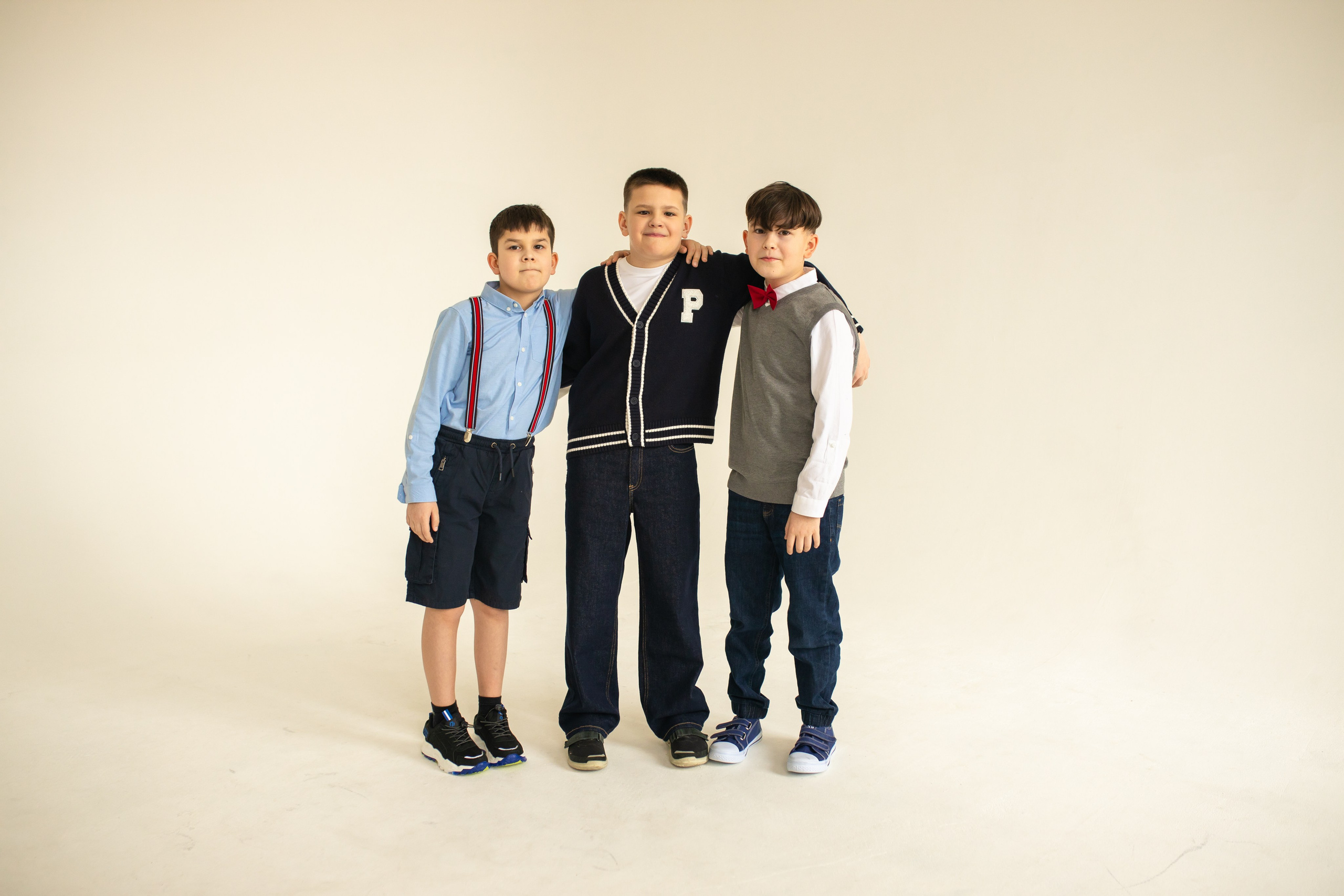 Семейная фотосессия на циклораме с естественным светом. Фотограф в Железнодорожном и Балашихе