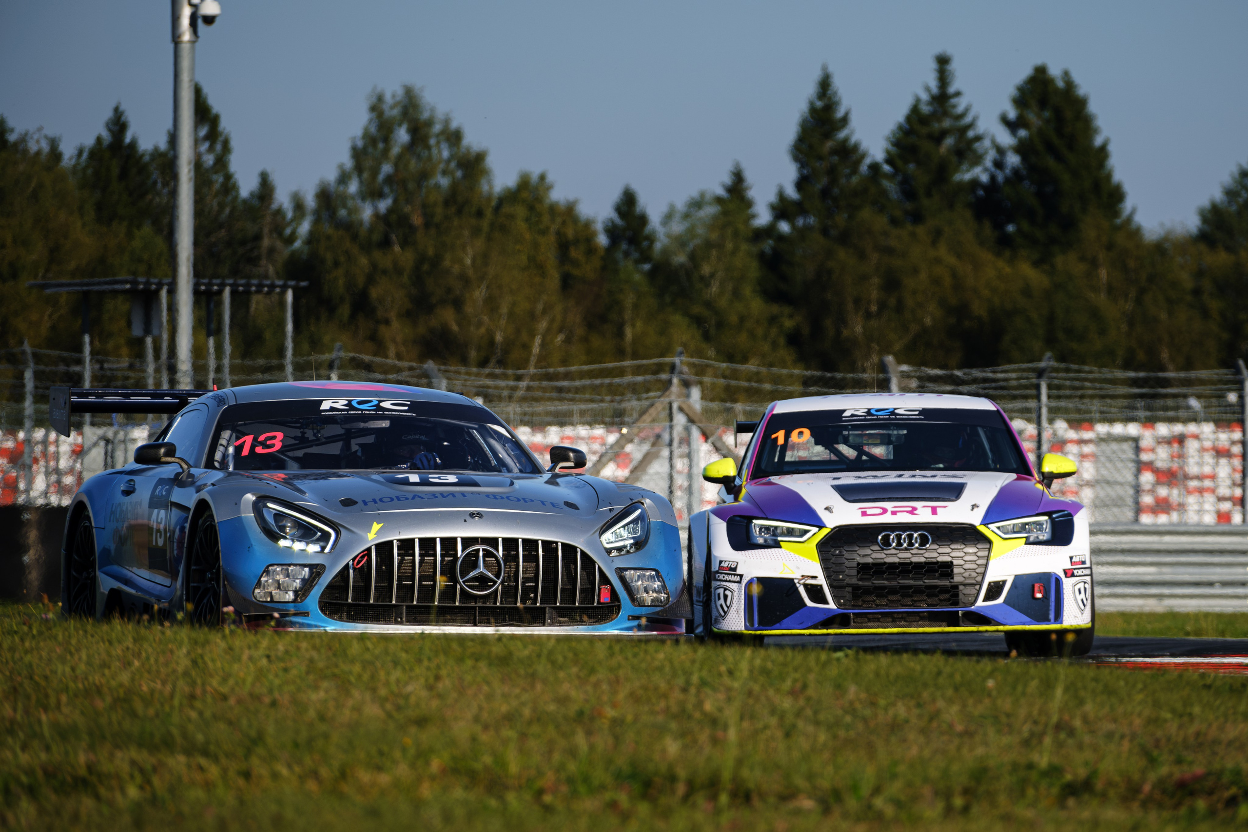 Российская серия гонок на выносливость. Авто и мотоспорт — фотограф Антон Медведев iCoguar