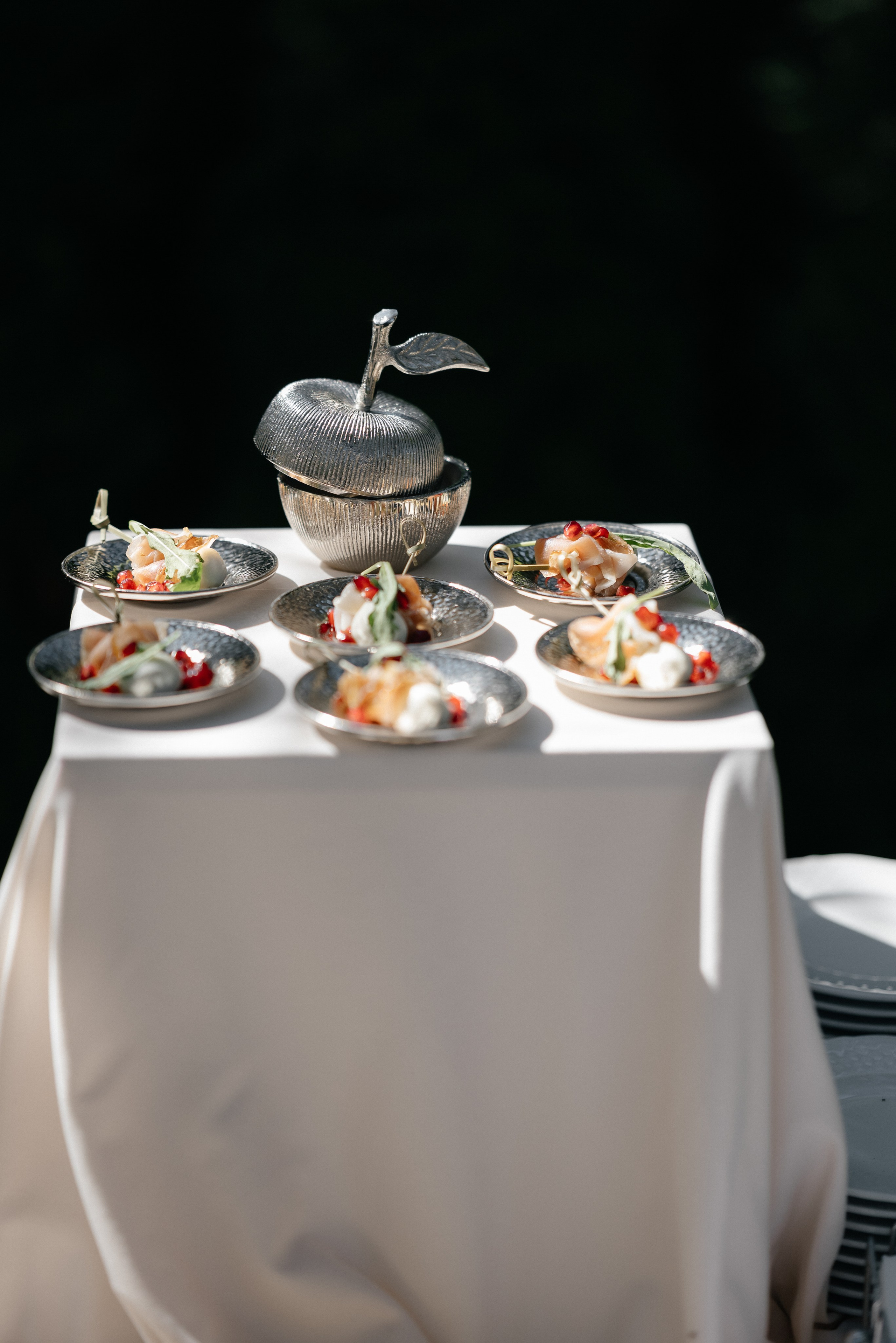 Wedding day in DELICE CHALET. Wedding PHOTOGRAPHER Andrew Vnukov