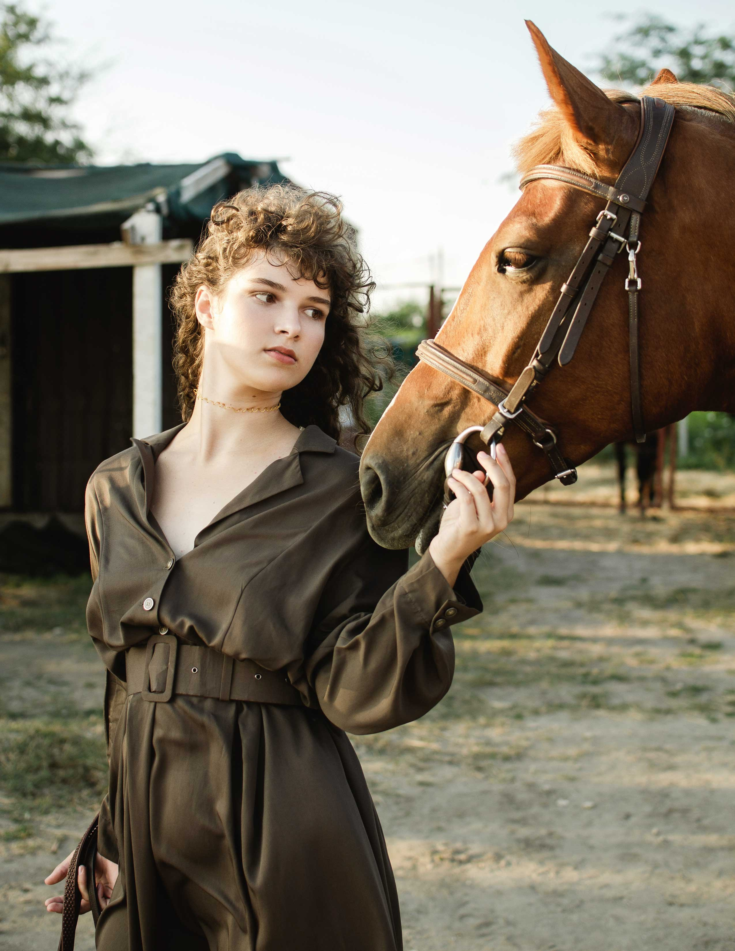 Фотосессия с лошадьми в конном клубе в Анапе