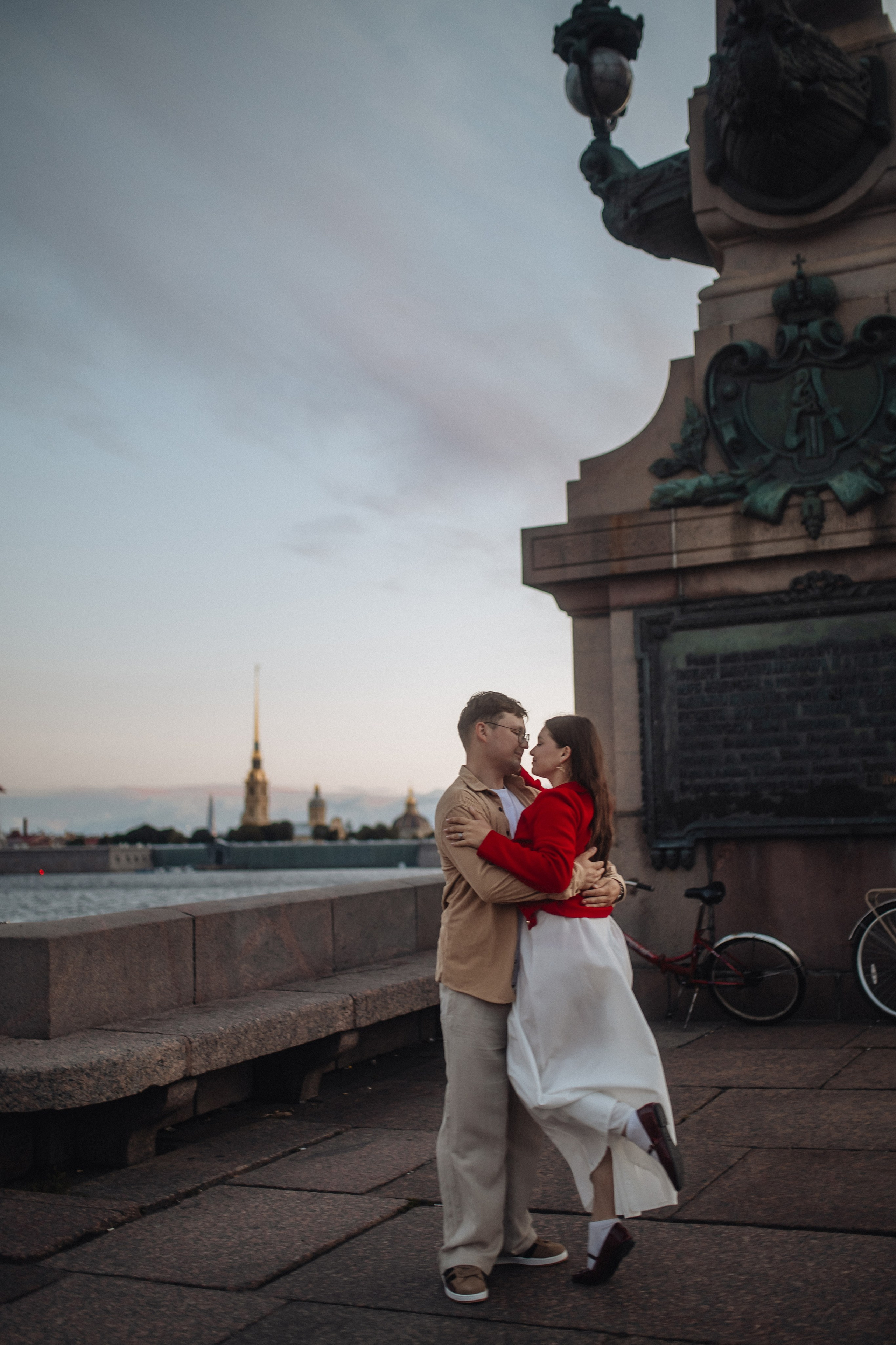 Рассвет в Питере. Фотограф в Санкт Петербурге Лара Великова