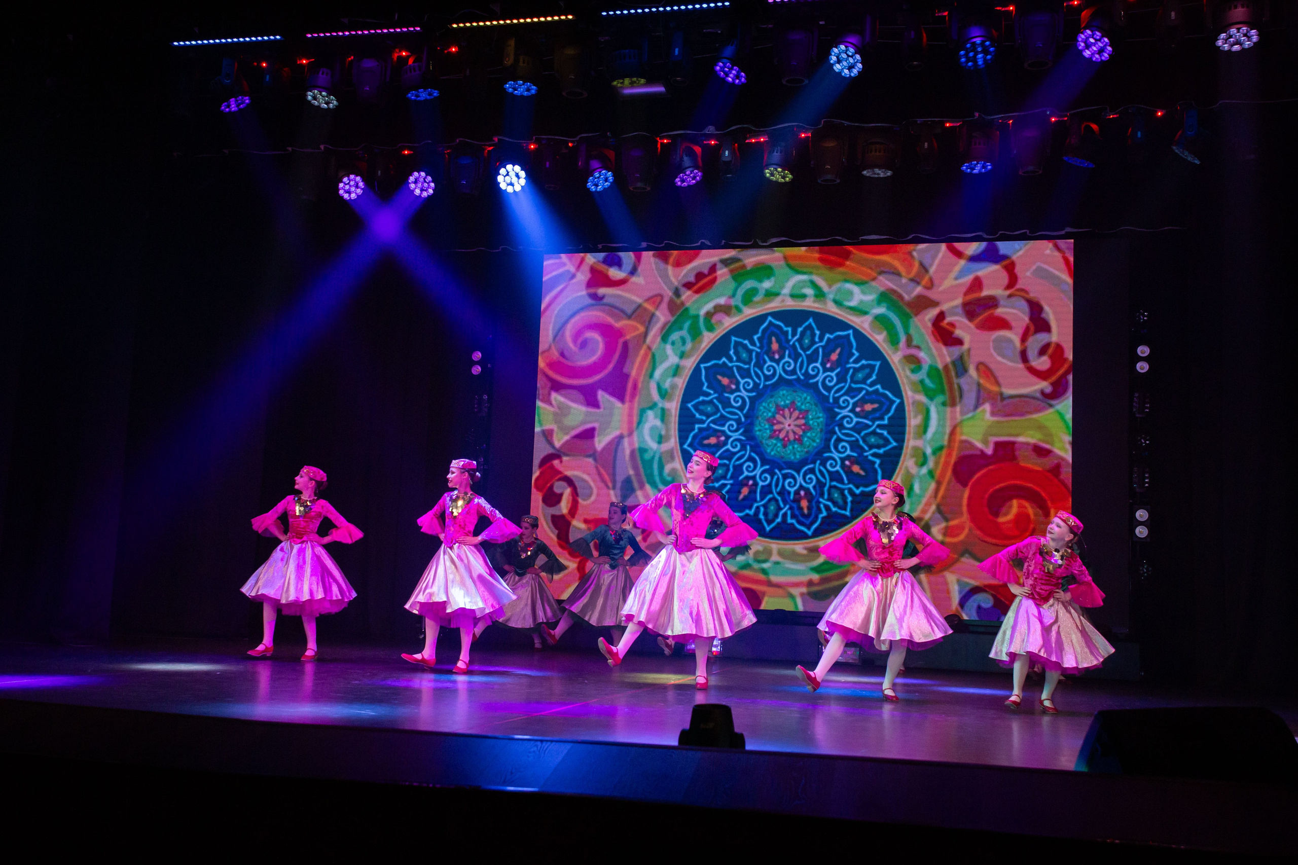 Дк Воровского отчетный концерт. Семейный и детский фотограф Анна Петракова