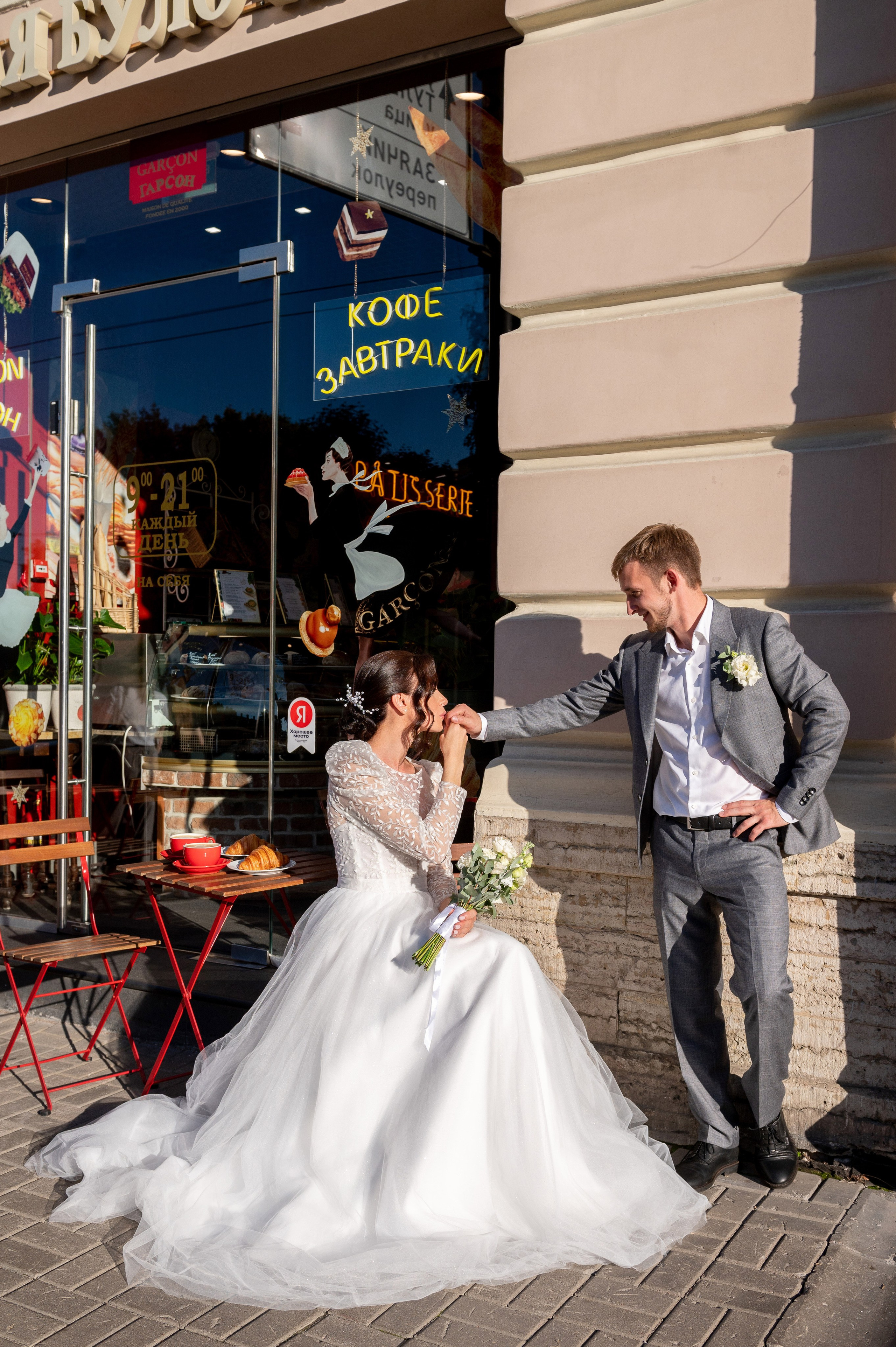 Кирилл и Анжела (круассаны, кофе и фотосессия в Летнем саду). Портретный, семейный и свадебный фотограф в Санкт-Петербурге и в Пушкине Ширяев Денис