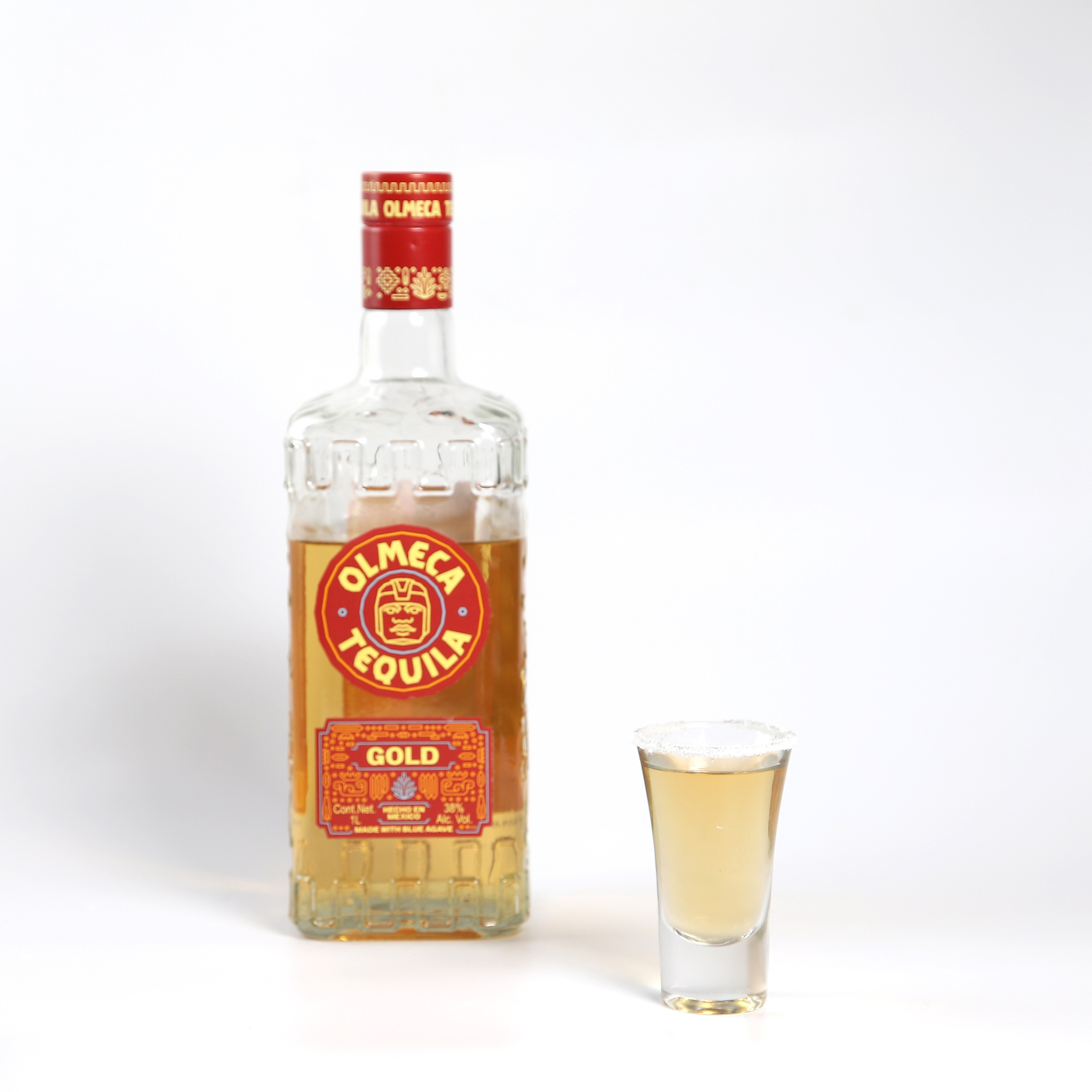 Фуд-фотография Old Sam’s Rum и стопки.