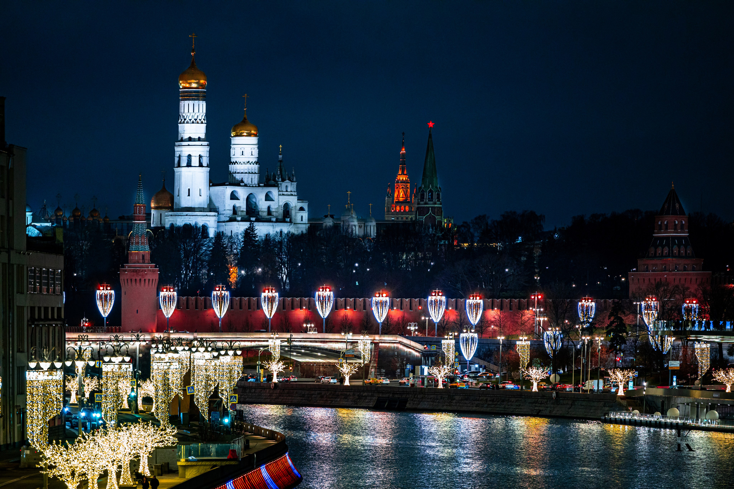 Москва ночью. Декабрь 2024. Фотографирую жизнь! Московский фотограф волонтер