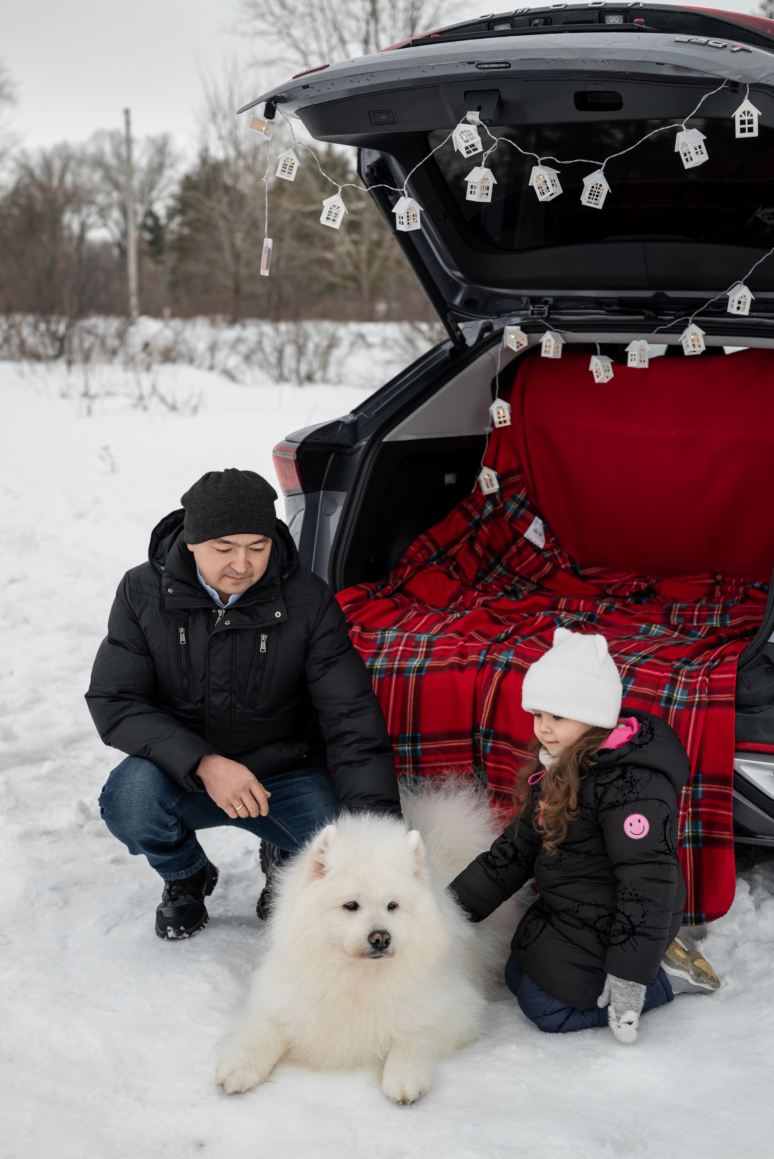 Фотопроект с Платоном и машиной на улице. Фотограф в городе Салават