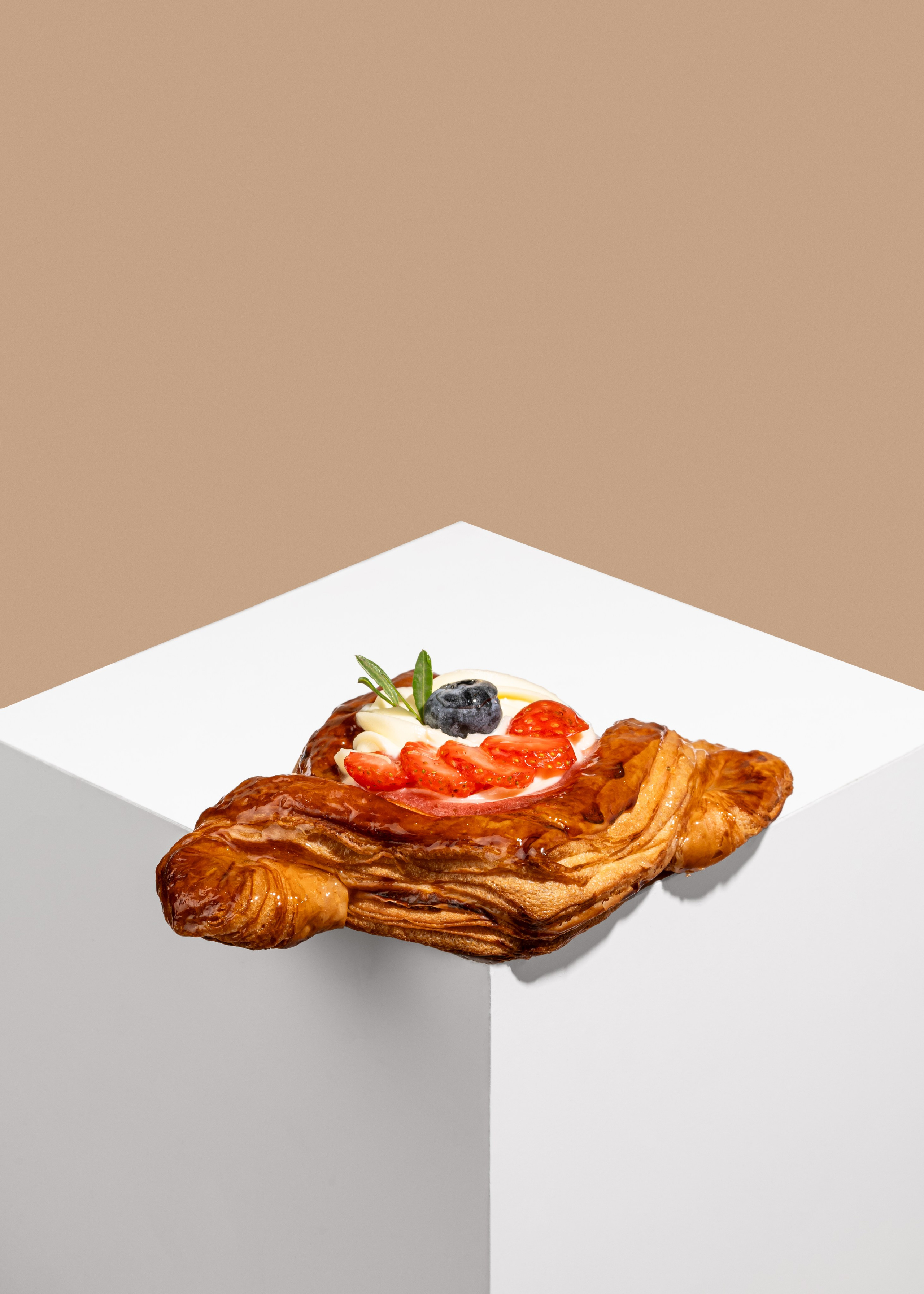 Чашка Кофе, круассаны. Екатерина Лементуева фуд-фотограф, предметный фотограф, Новосибирск