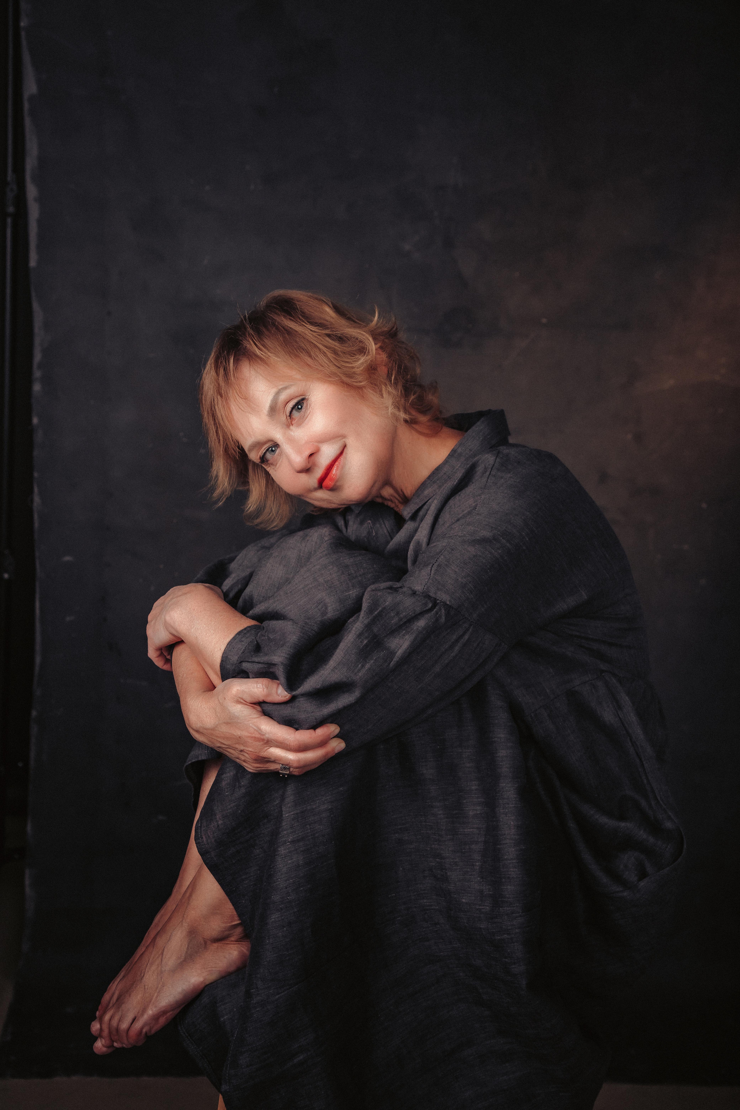 Женский драматический портрет, студийный портрет, красивый портрет, топ-фотограф москва