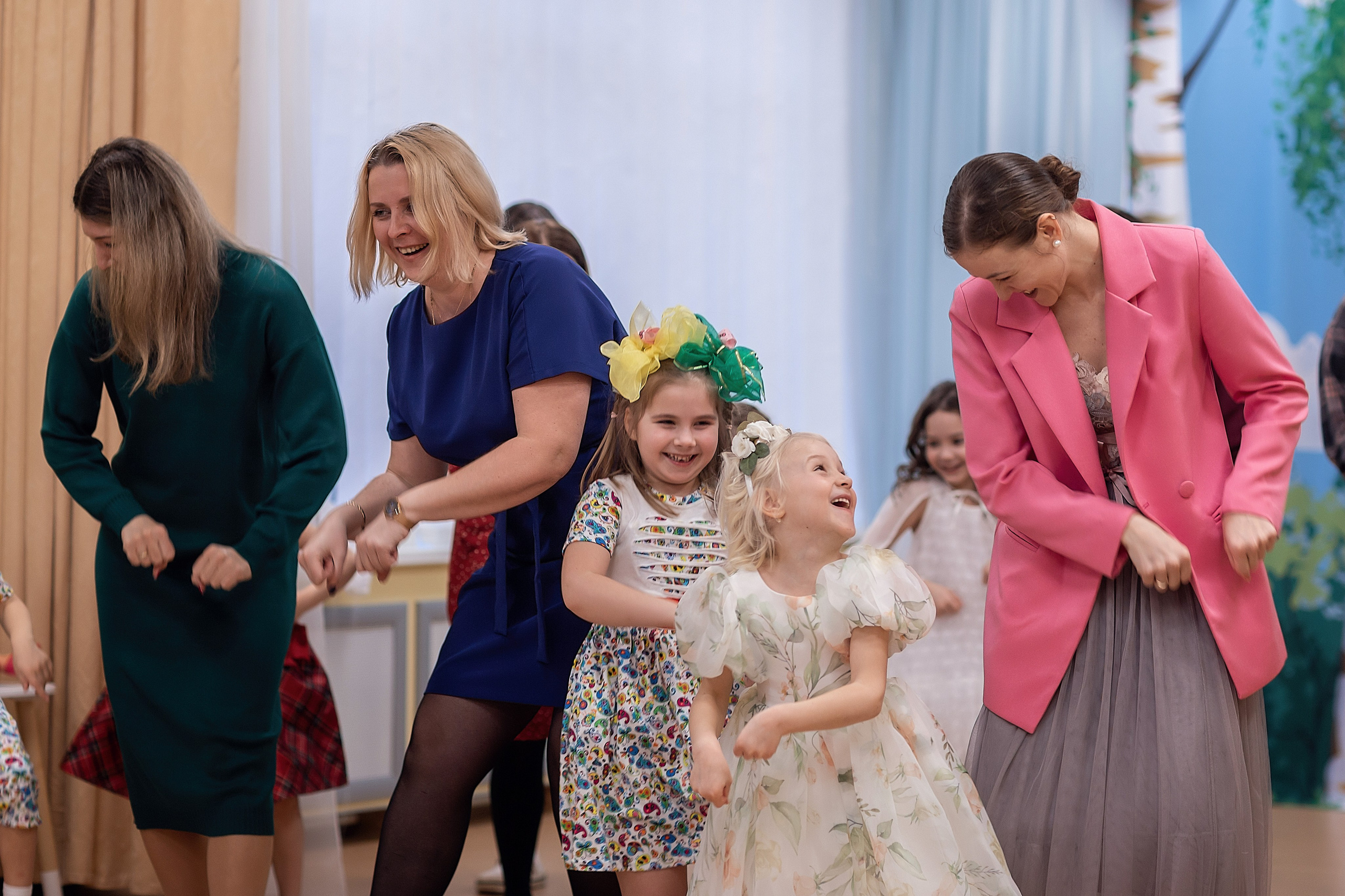 Весенний утренник_старшая группа_2025. Семейный фотограф в Санкт-Петербурге
