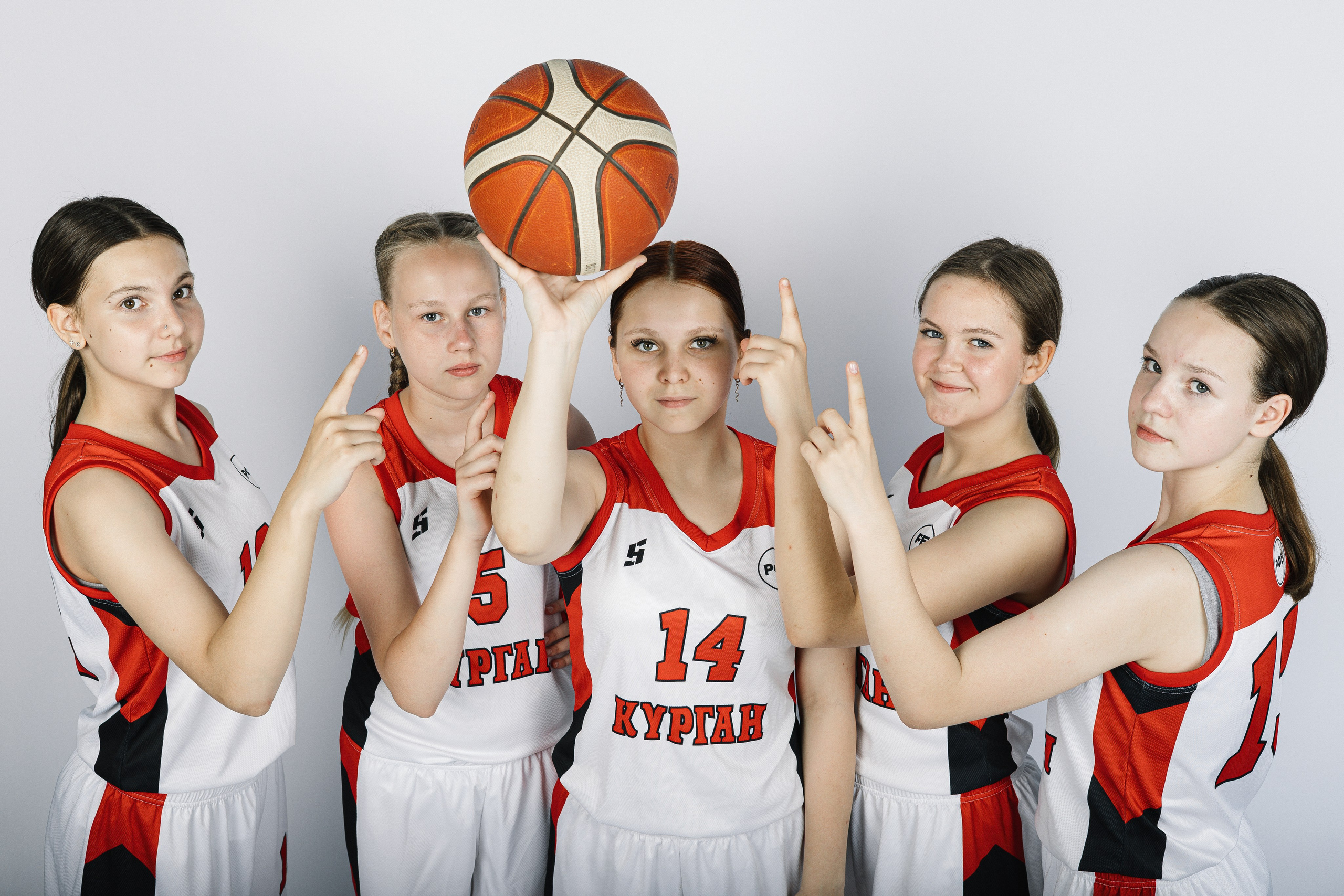 Сборная ДЮСШ № 2 по баскетболу. MIG — студия спортивной фотографии Михаила Голянского
