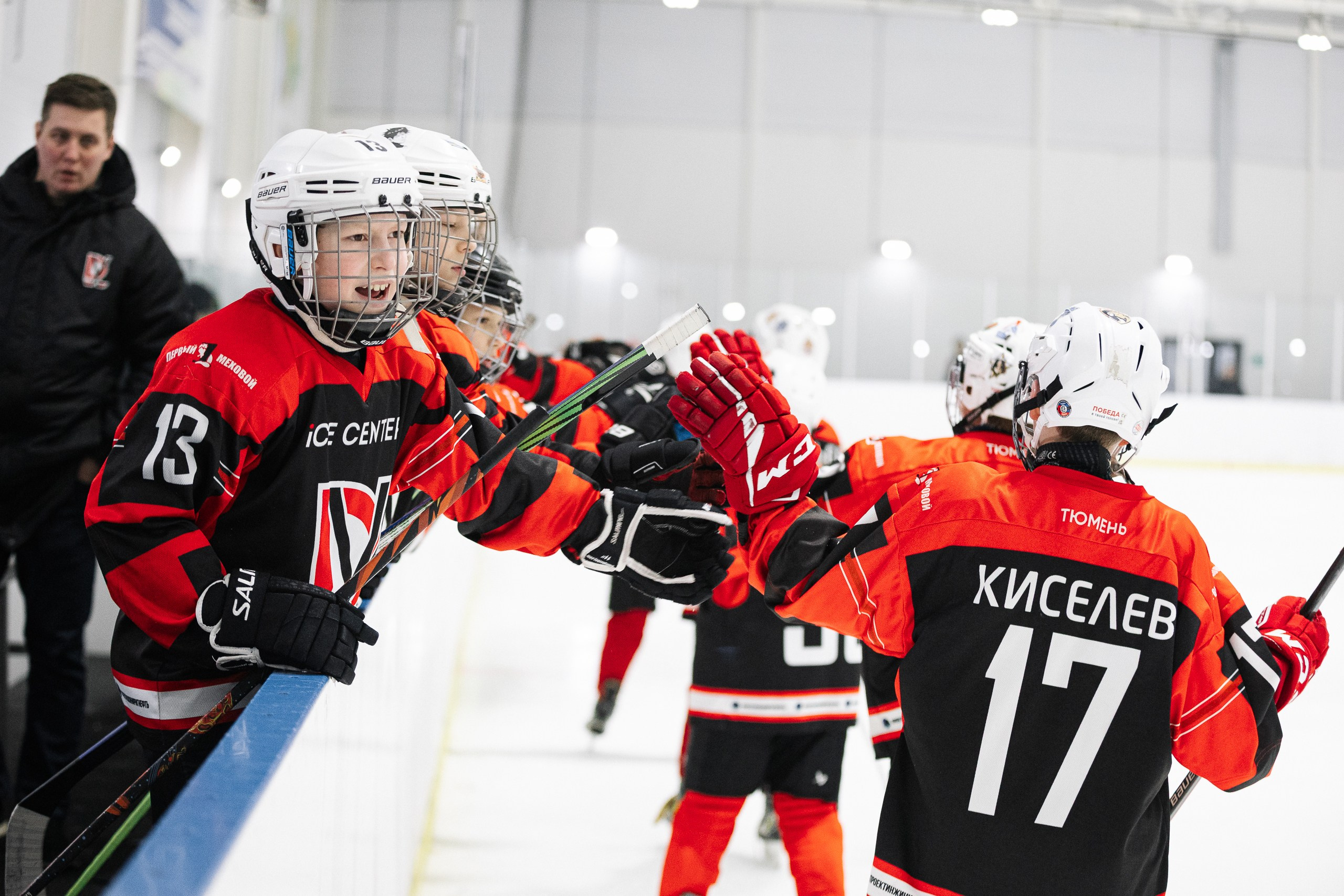 Первенство Тюмени по хоккею. MIG — студия спортивной фотографии Михаила Голянского