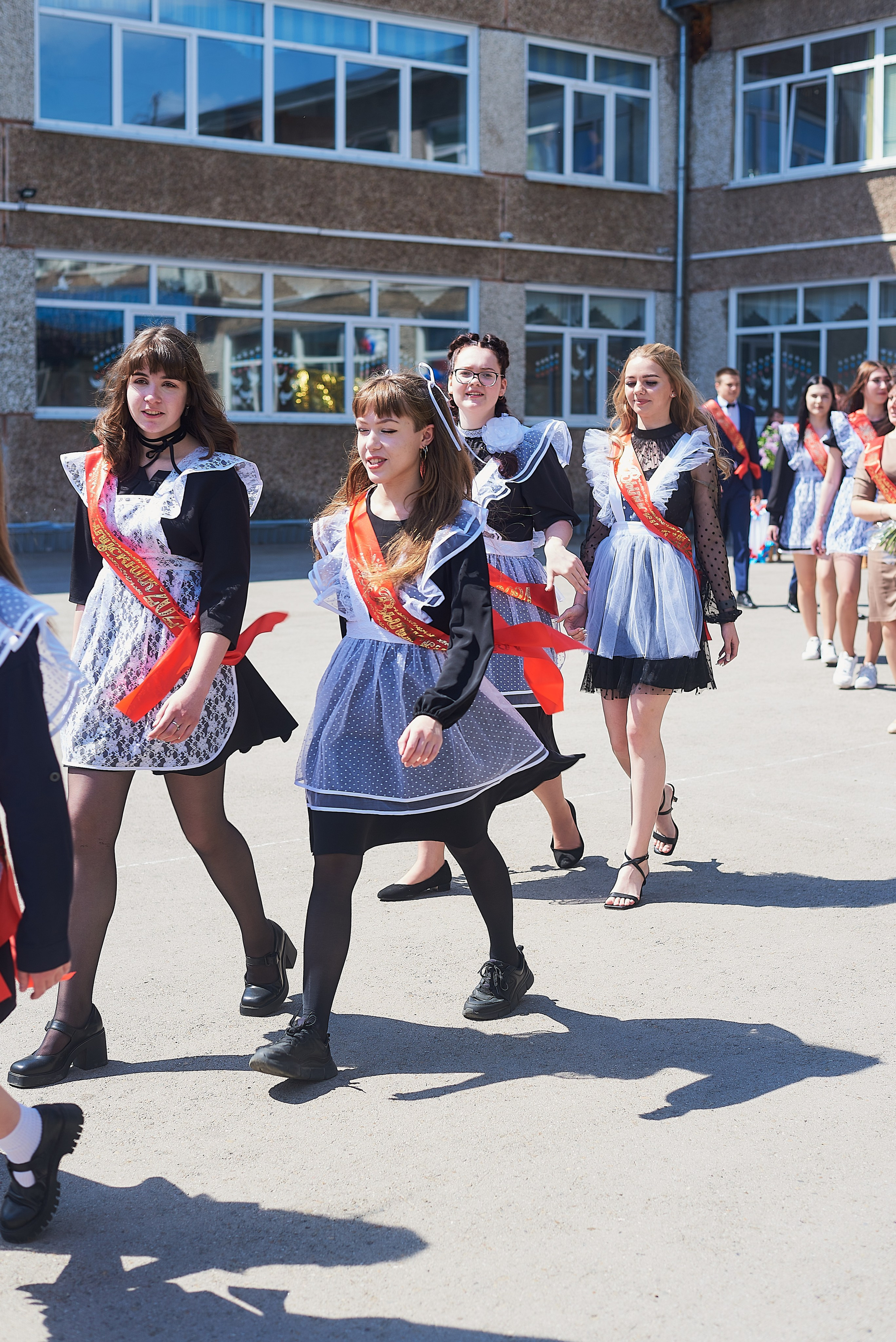 Последний звонок. Фотограф Елена Дука. Контент съемка. Семейная фотография