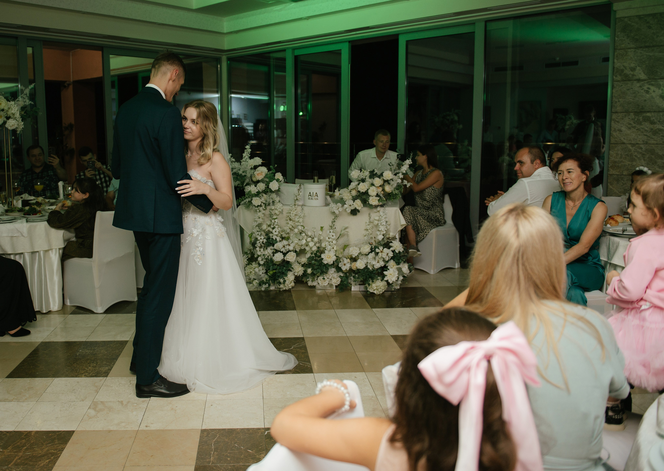 Александр и Александра. Свадебный, женский, семейный фотограф в Севастополе Юлия Мошенко