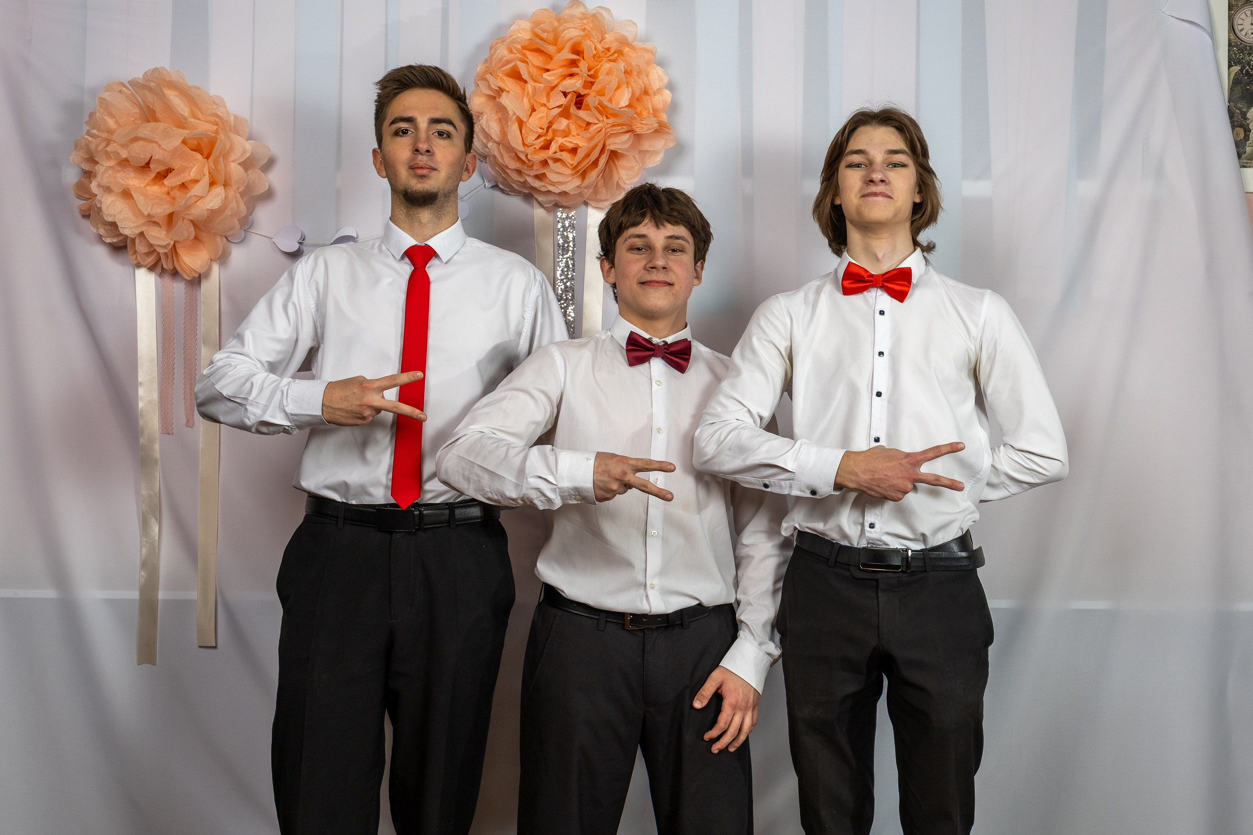 8 марта 2026. Поздравление ребят из 11 класса своих одноклассниц. Главная