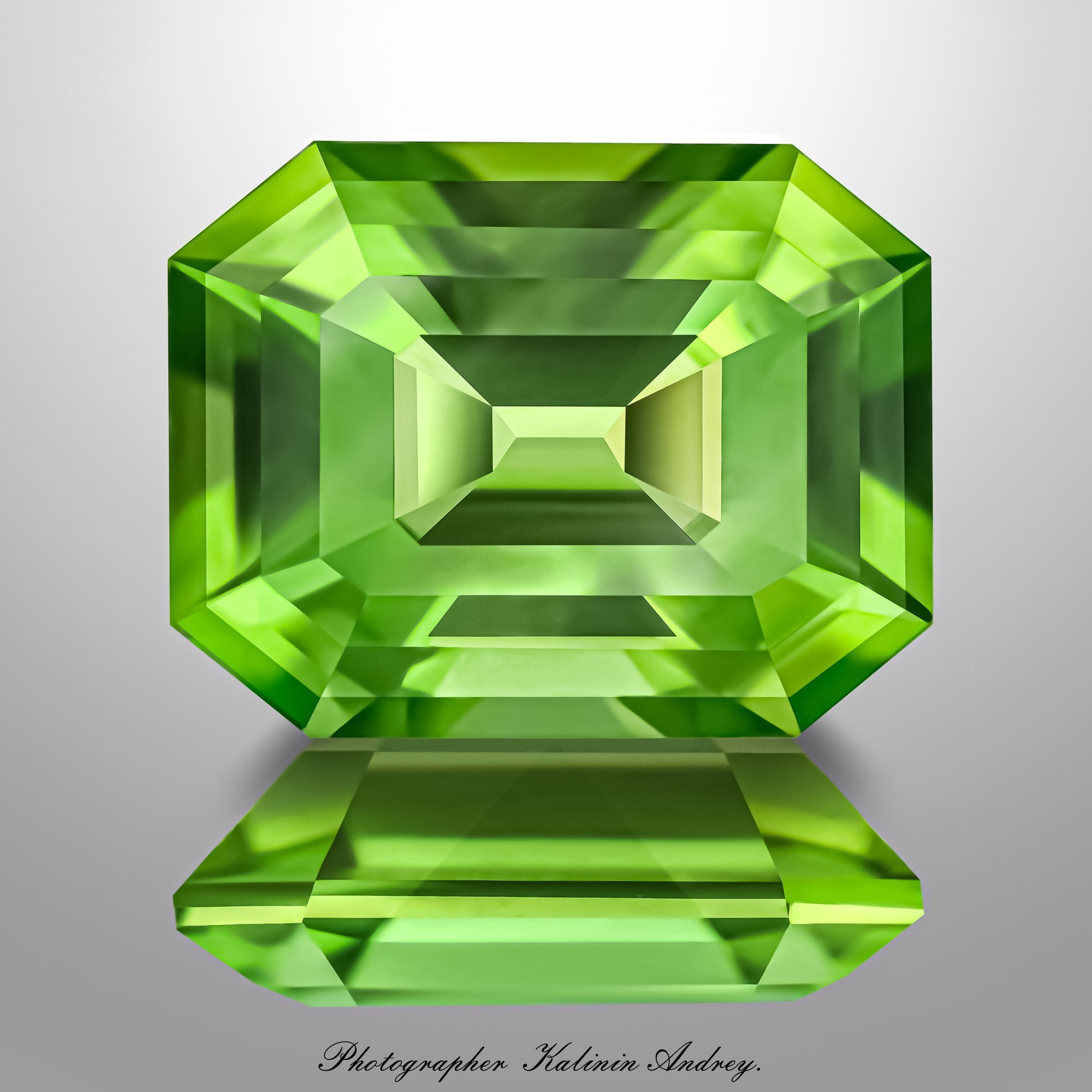 Фотографии в большом разрешении драгоценных камней на продажу купить тел +79 660 031 307. Высококачественная профессиональная рекламная фотосъёмка ювелирных украшений, драгоценных камней в Москве. Обучение, консультация