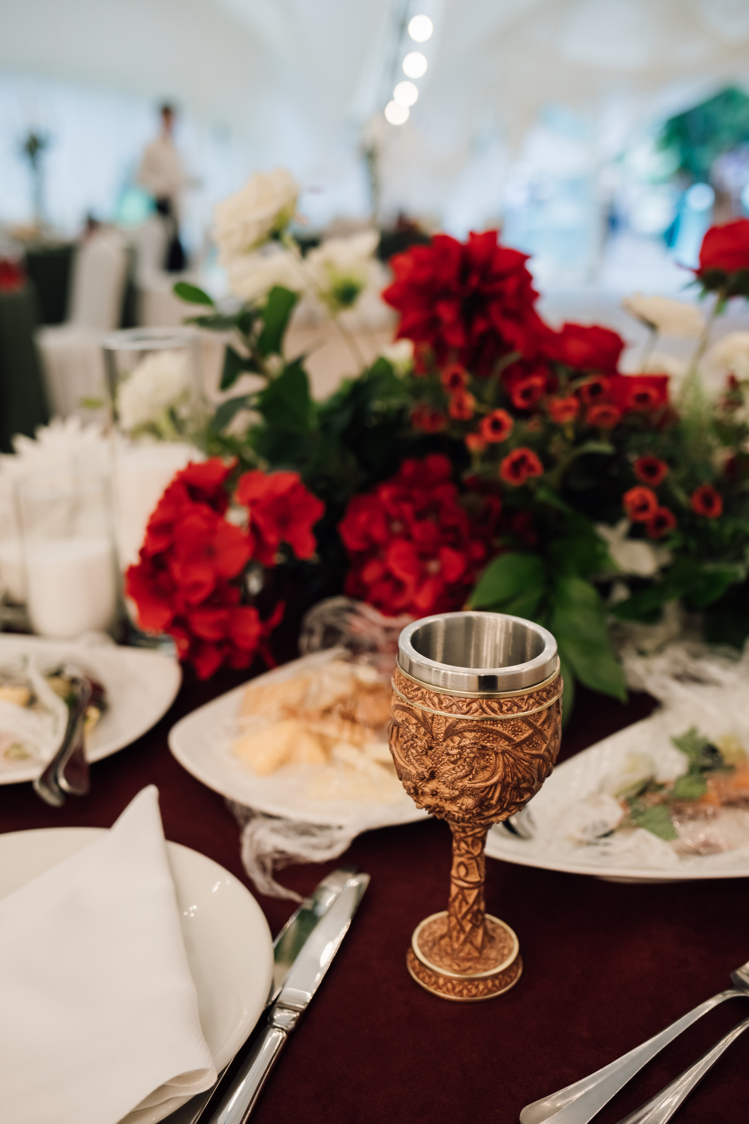 Маргарита и Артем. Свадьба в стиле средневекового пира в шатре. Свадебный и семейный фотограф в Москве Евгения Лисина