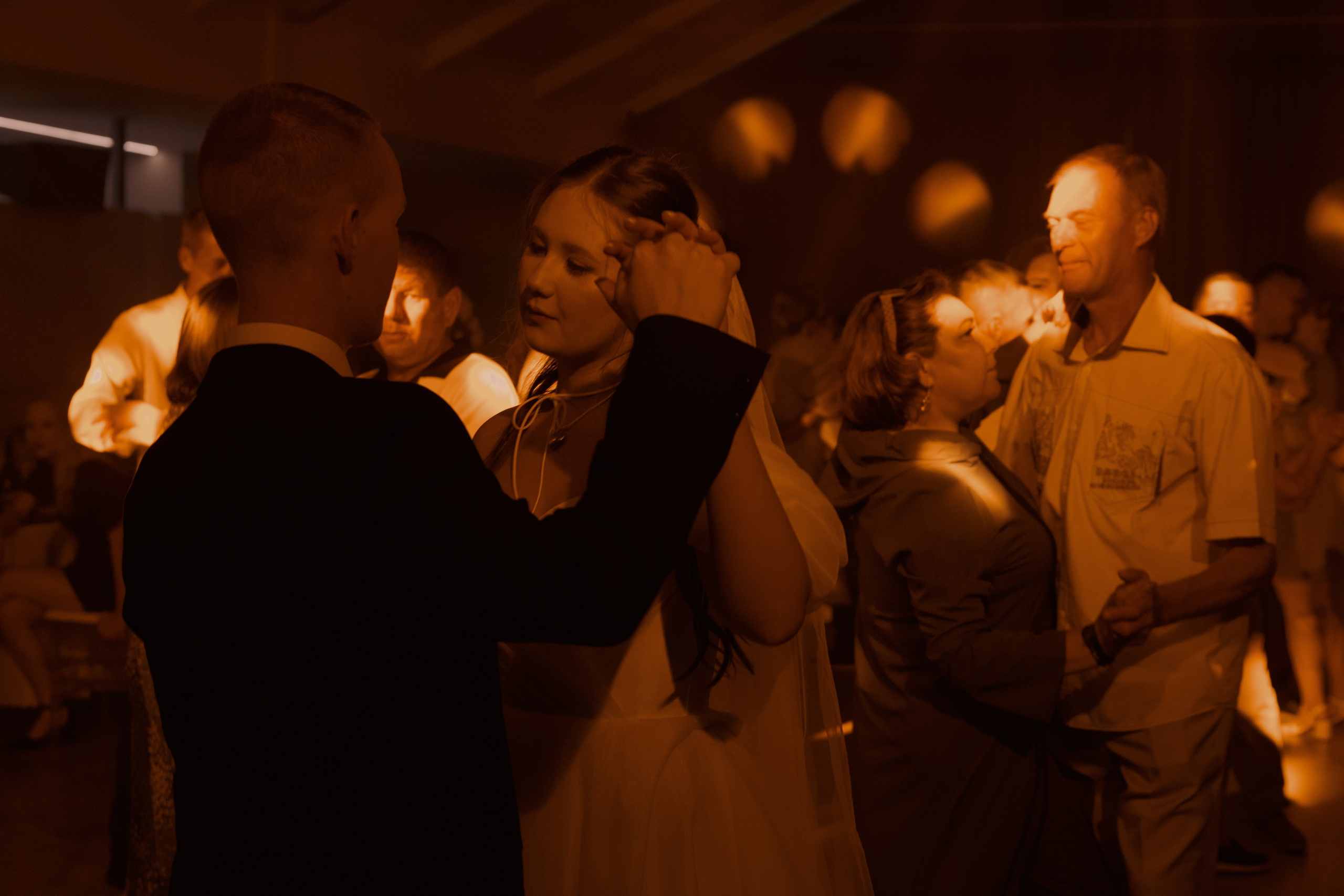 Михаил и Ксения. Портретный и свадебный фотограф Айгюн в городе Йошкар-Ола